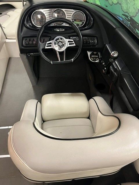 2005 Malibu Wakesetter LSV - 6
