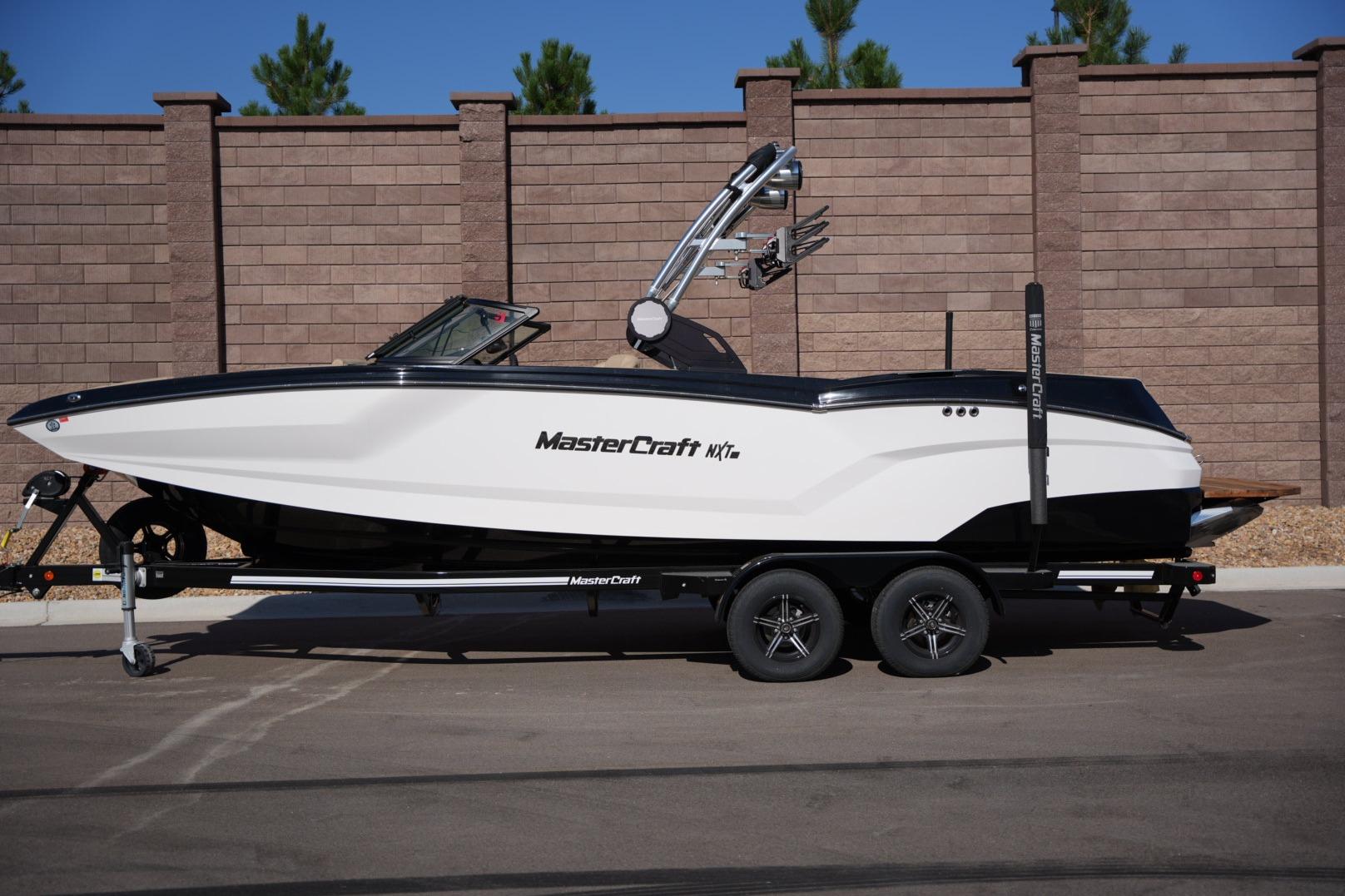 2023 MasterCraft NXT24