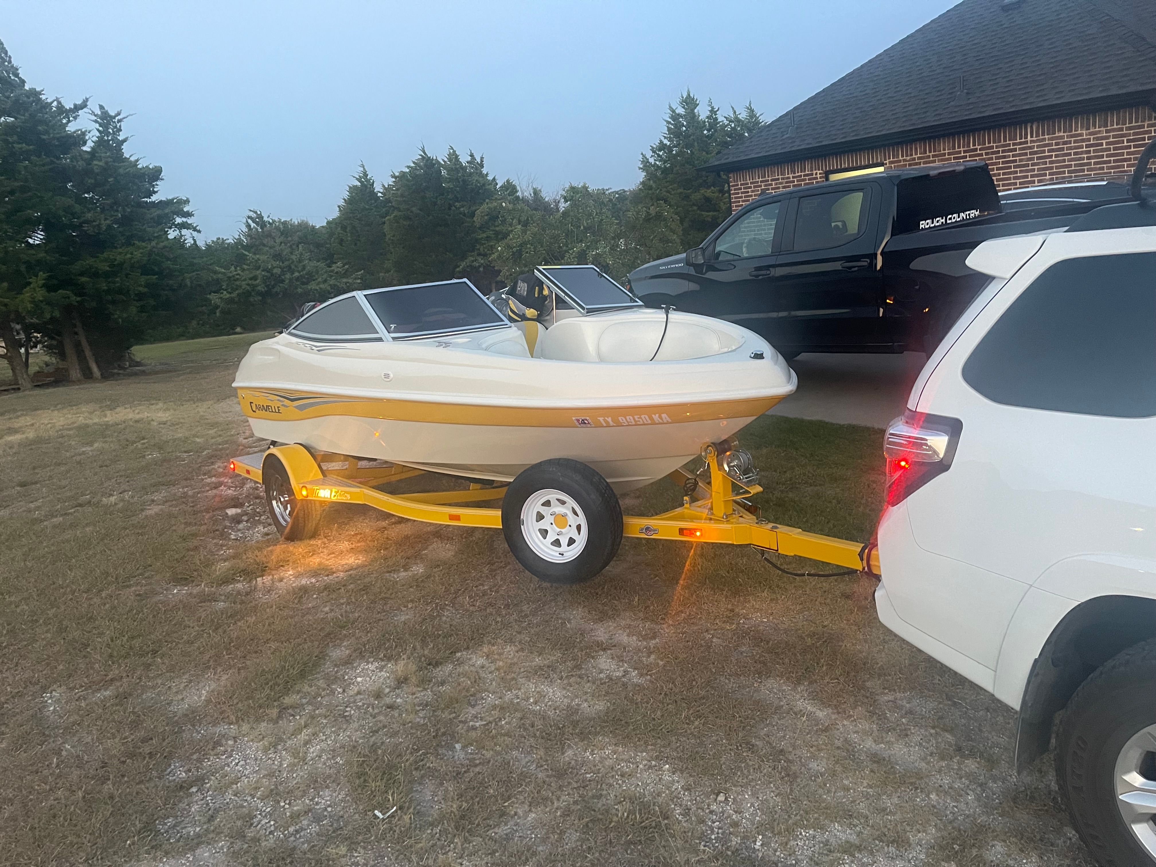 2004 Caravelle 176 Bow Rider