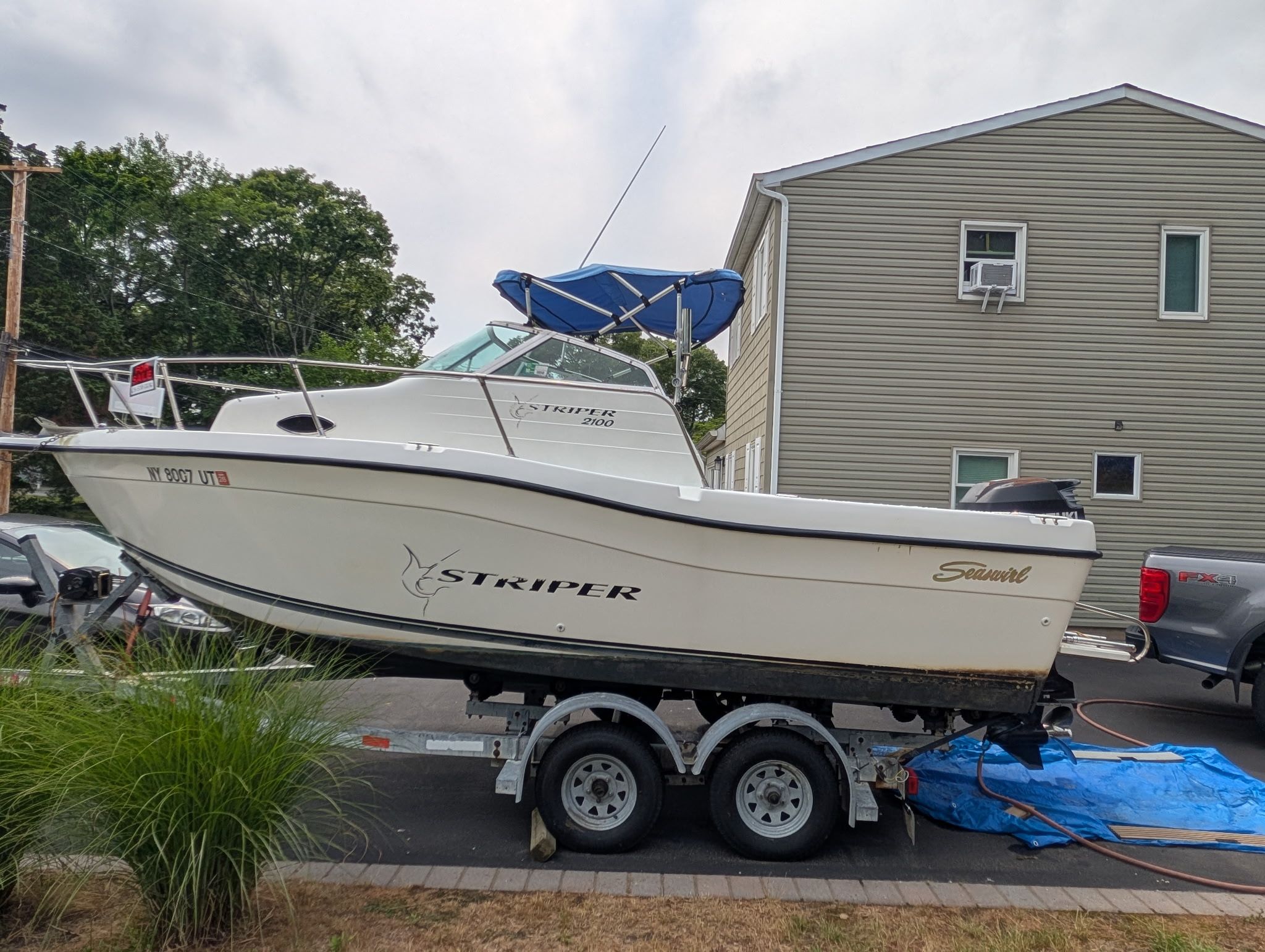 1999 Seaswirl Striper 2100