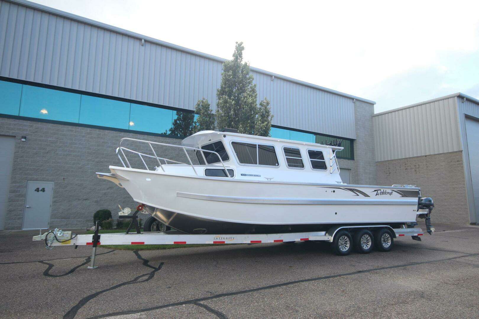 2026 Weldcraft 300 Cuddy King OS - Image 2