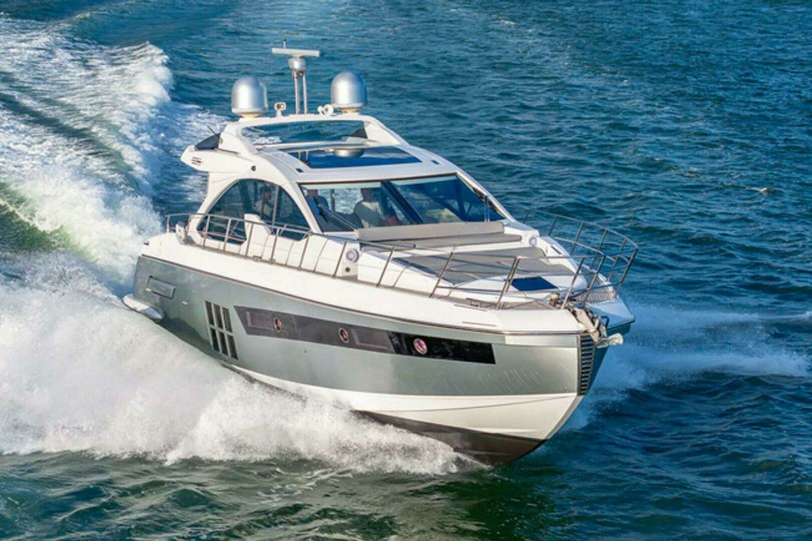 2015 Azimut 55S - Image 2