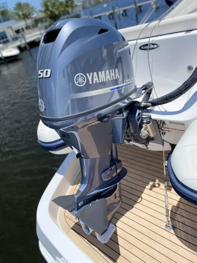 1998 Hatteras Sport Deck - Image 25