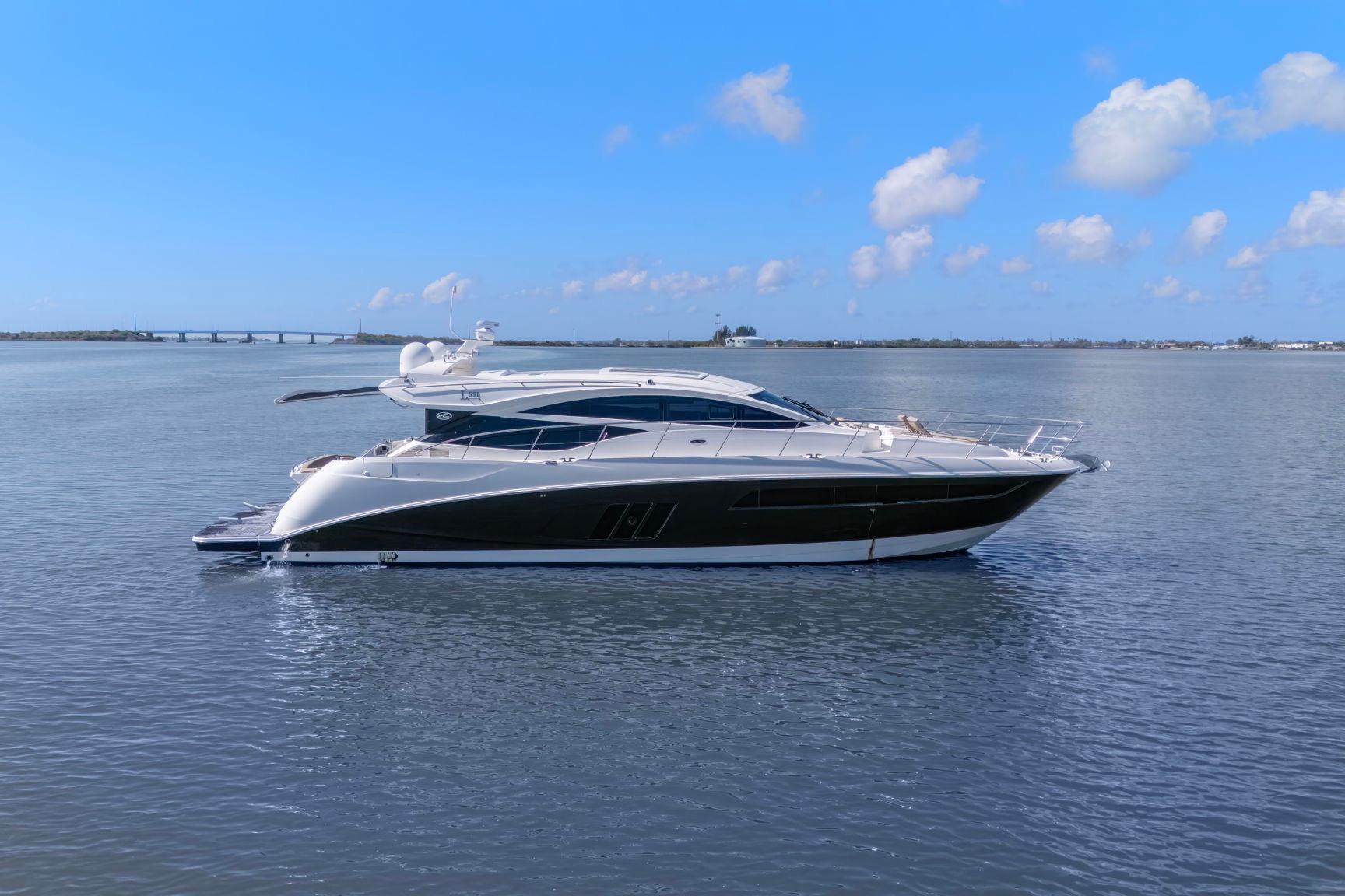 2017 Sea Ray L590