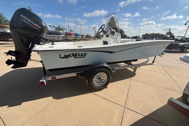 2026 Mako Pro Skiff 15 CC