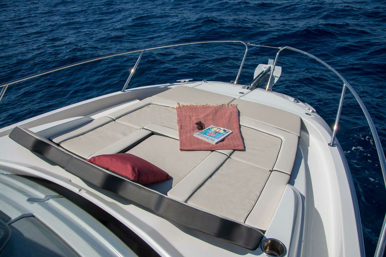 2026 Jeanneau Leader 9.0 WA - Image 4