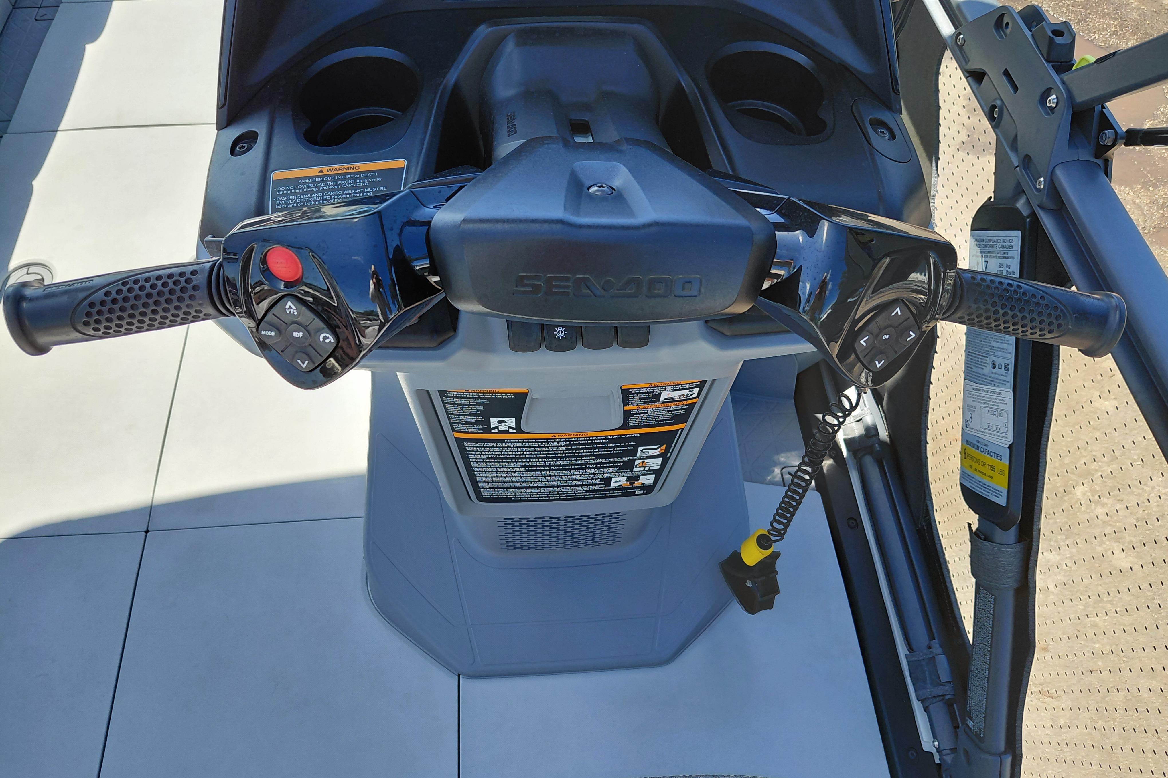 2024 Sea-Doo Switch Cruise 18 steering console with controls and safety features.