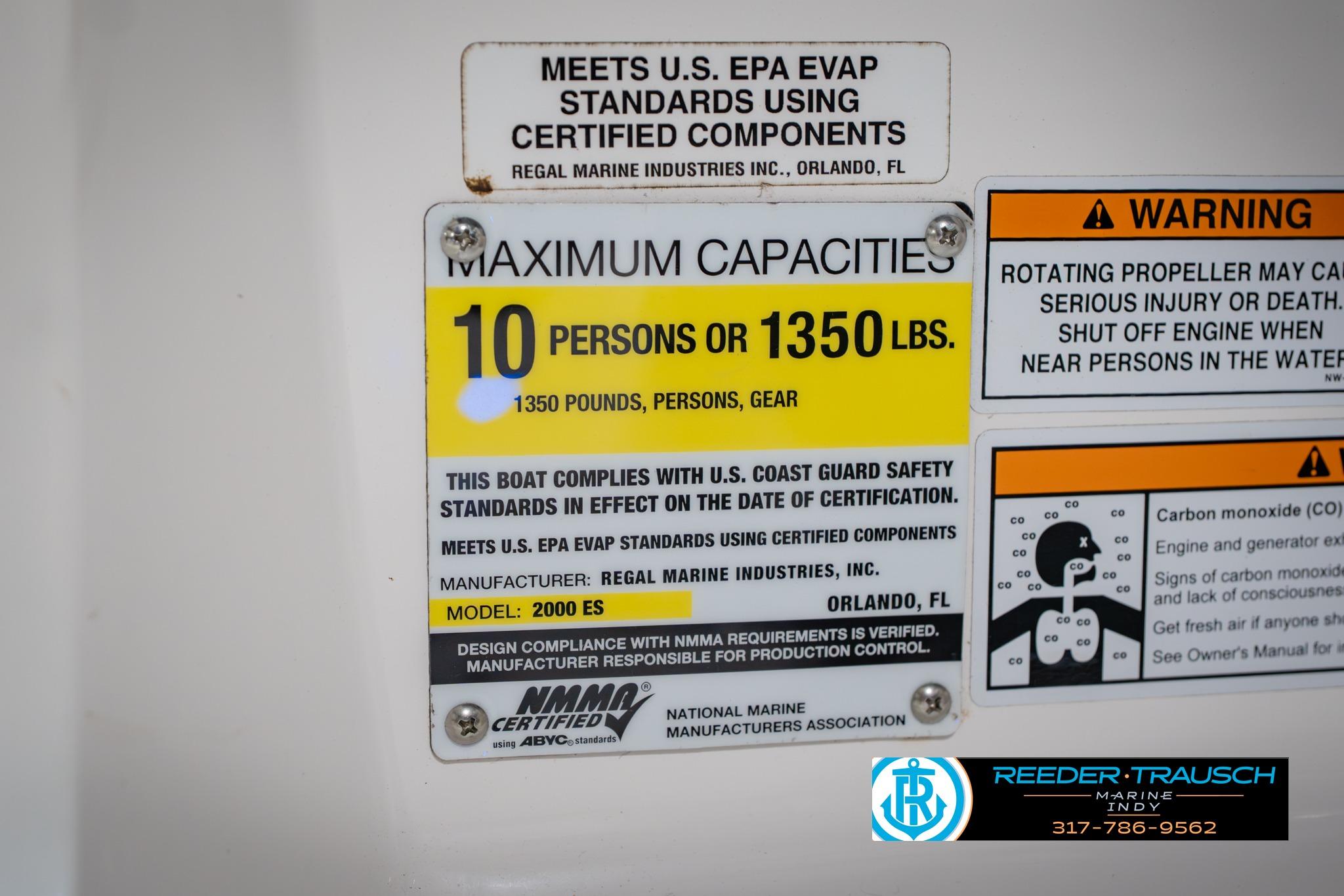 Capacity label for Regal 2000 ESX Bowrider, 2015 model, max 10 persons or 1350 lbs.