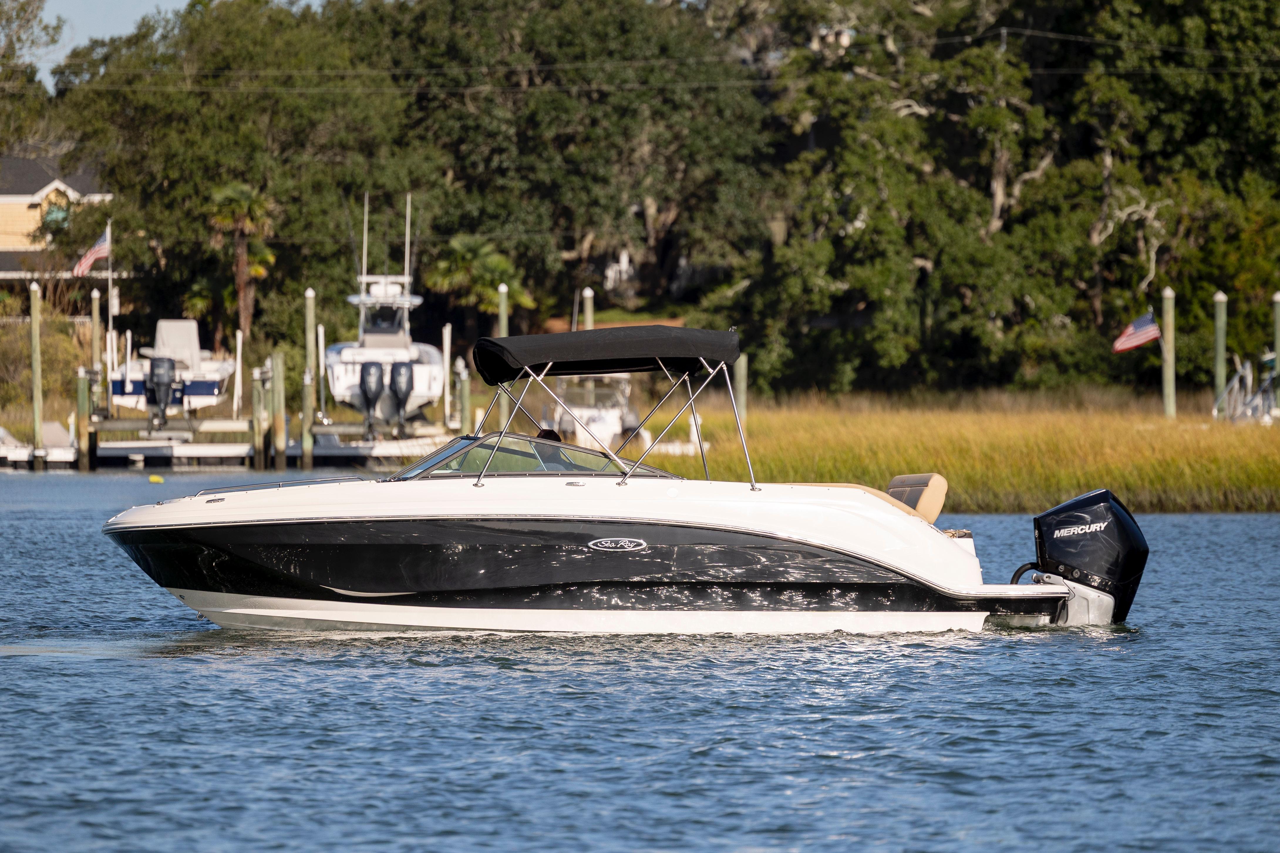 2019 Sea Ray SDX 250 Outboard