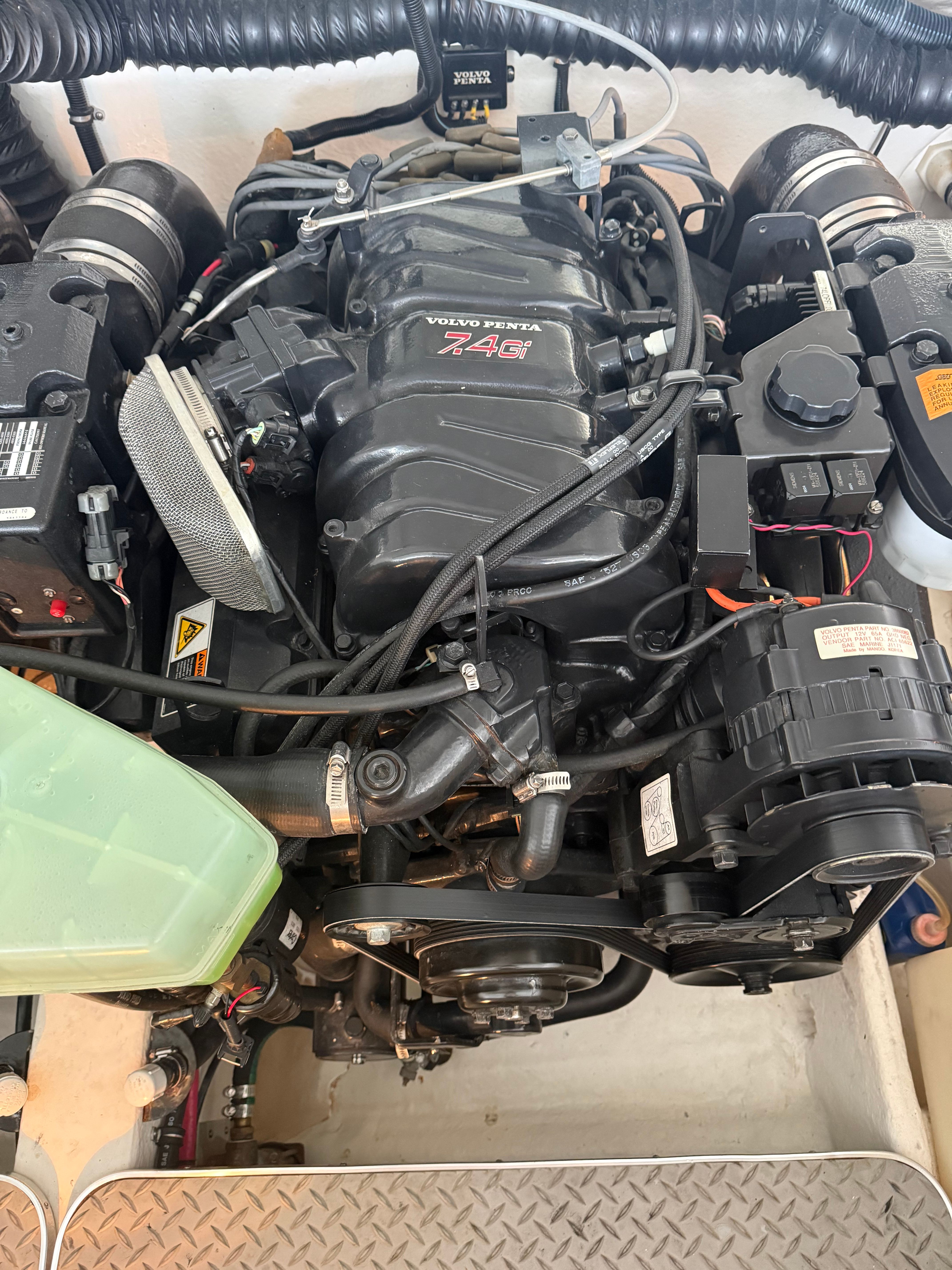 Volvo Penta 7.4Gi engine in 2001 Formula 330 Sun Sport boat.