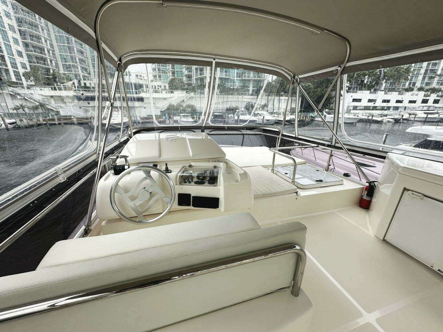 2014 Ferretti Yachts 530 - Image 39