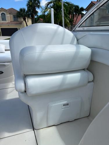 2004 Sea Ray 215 Weekender - 9