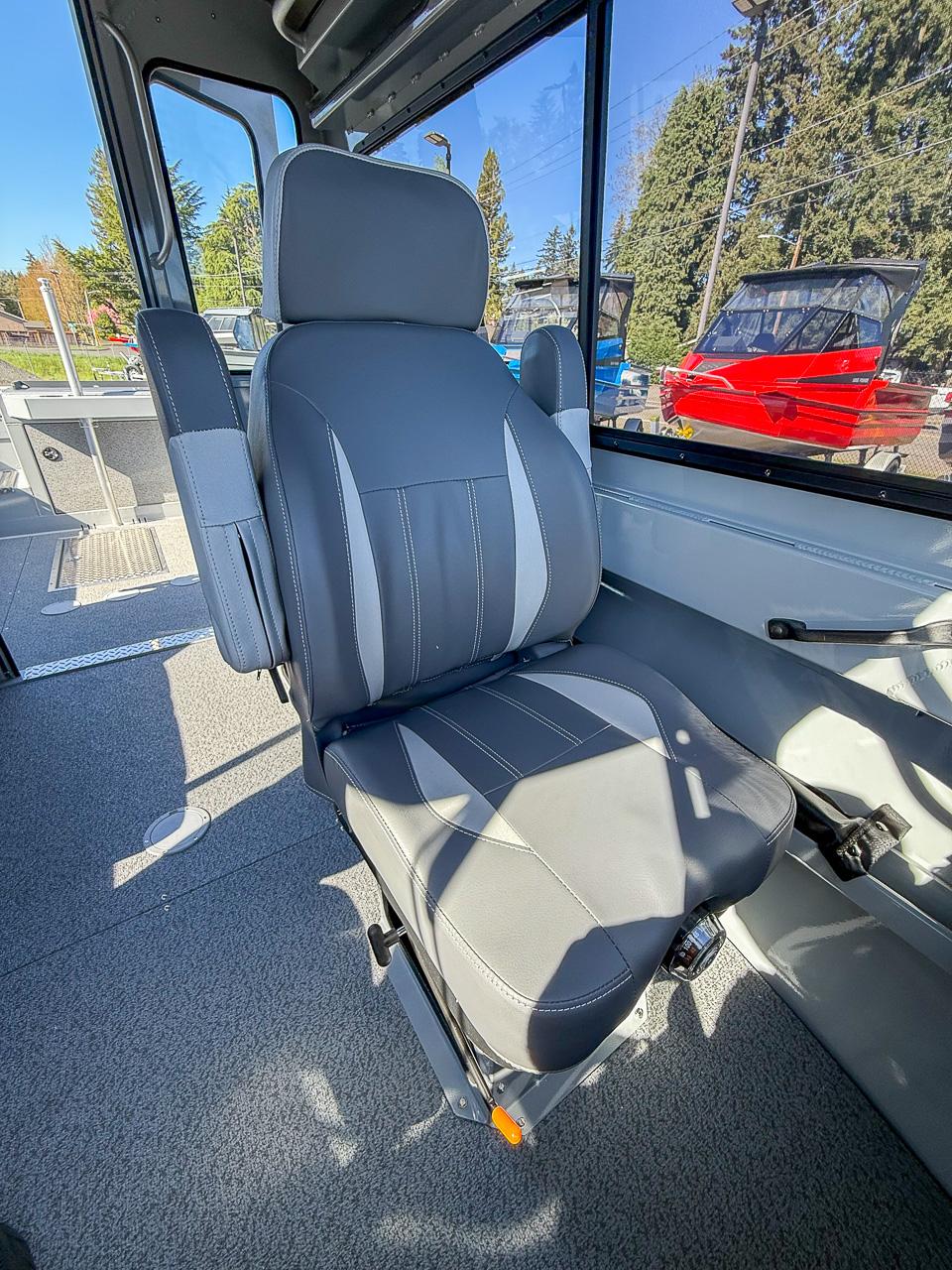 2026 Hewescraft 210 Sea Runner Hard Top - 12