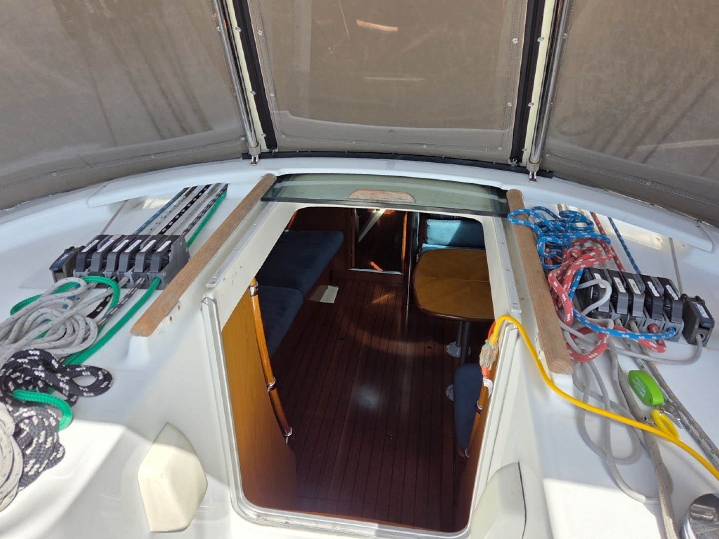 2000 Beneteau Oceanis 411 - Image 19