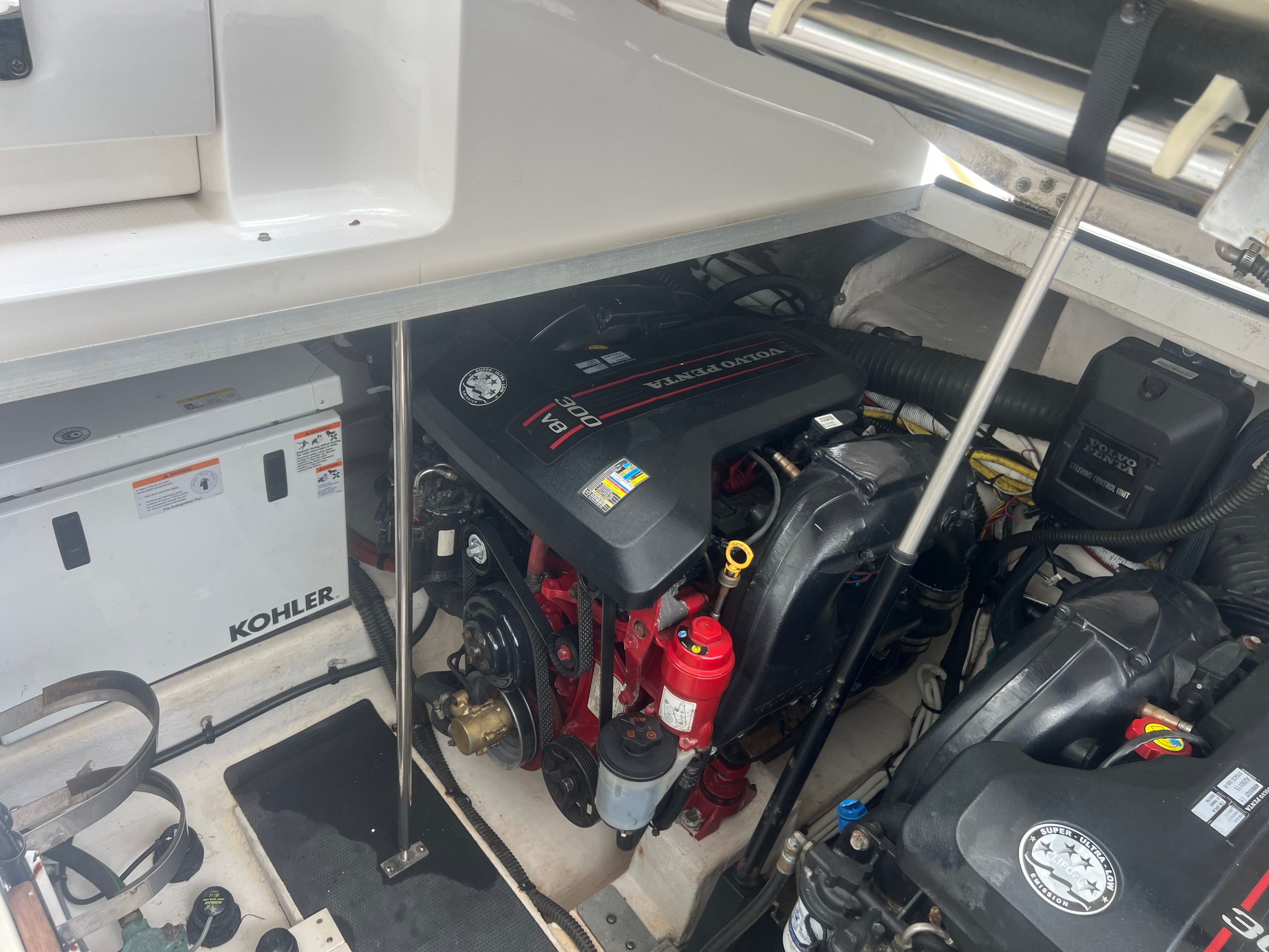 2013 Chaparral 330 Signature - 17