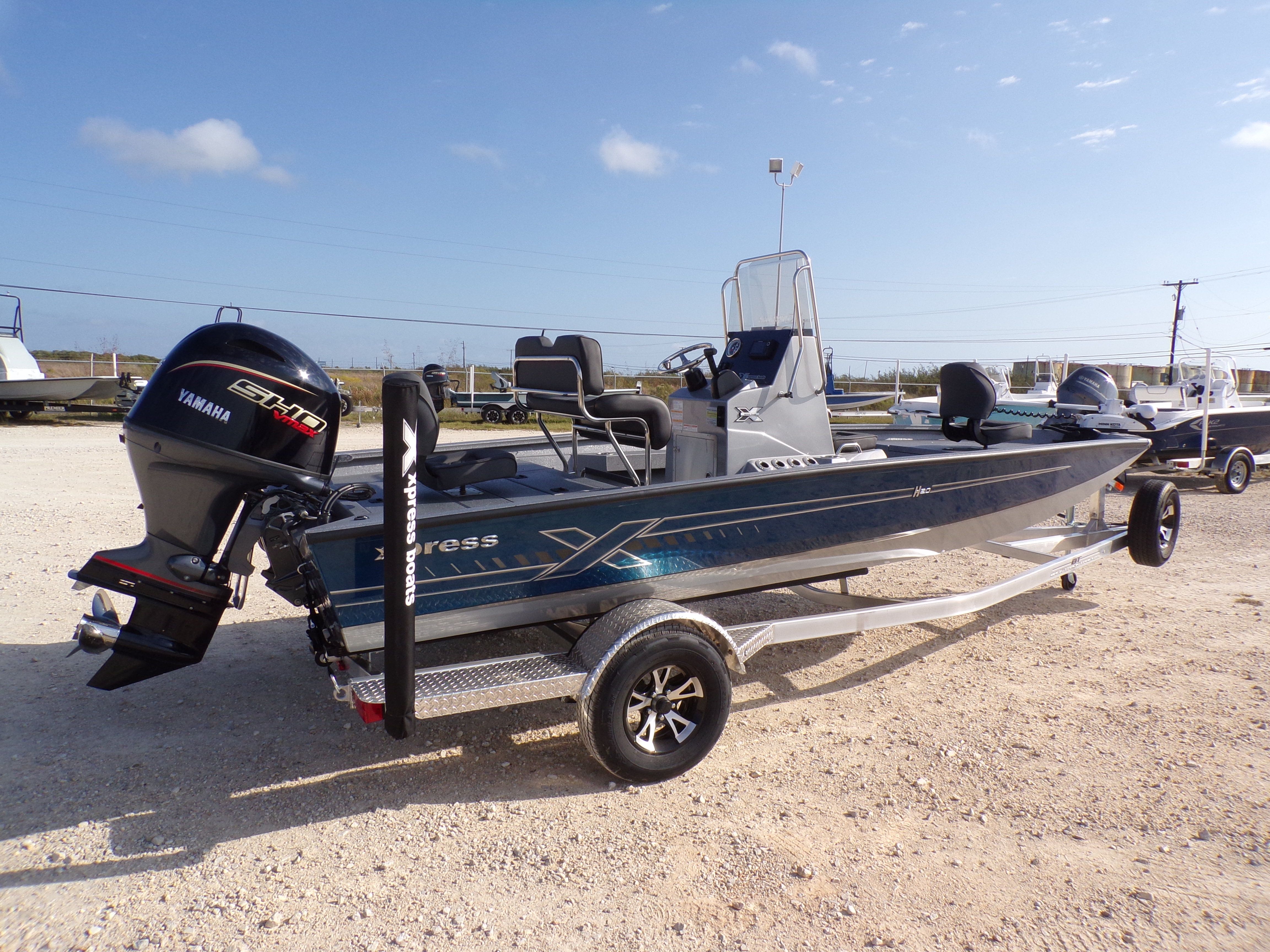 2026 Xpress H20B Bay - 8