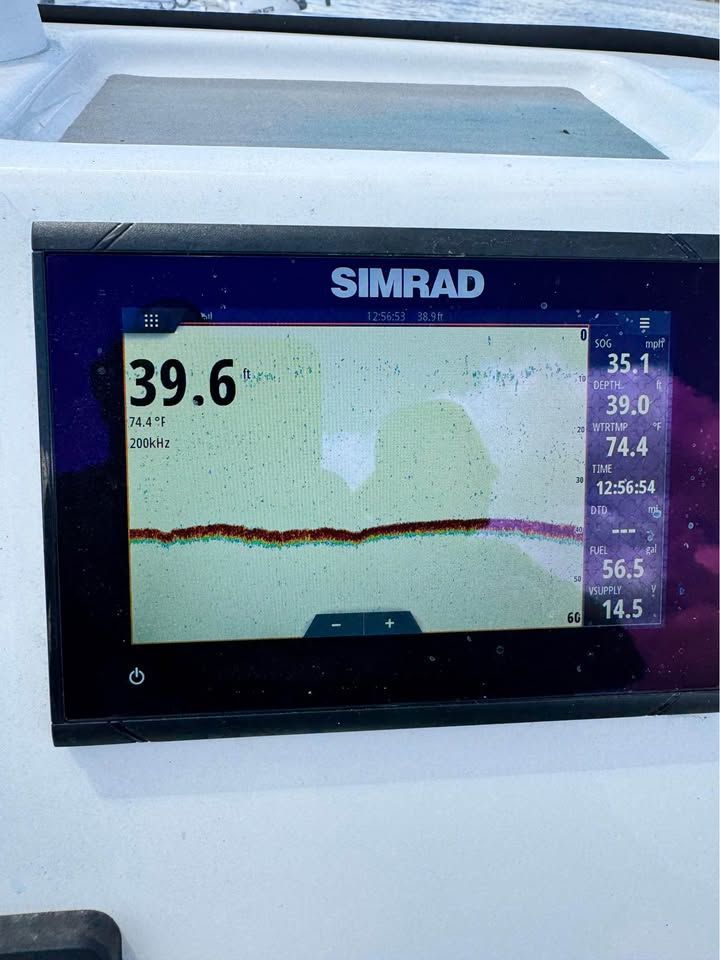 Simrad fishfinder on Sea Pro 199 Center Console, 2022 model.