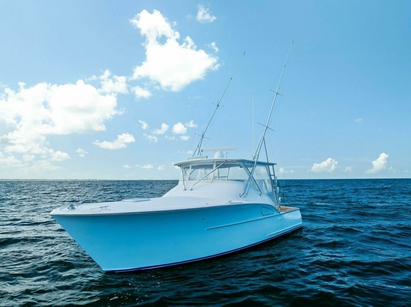 2018 Custom Carolina 35 Express - Image 8