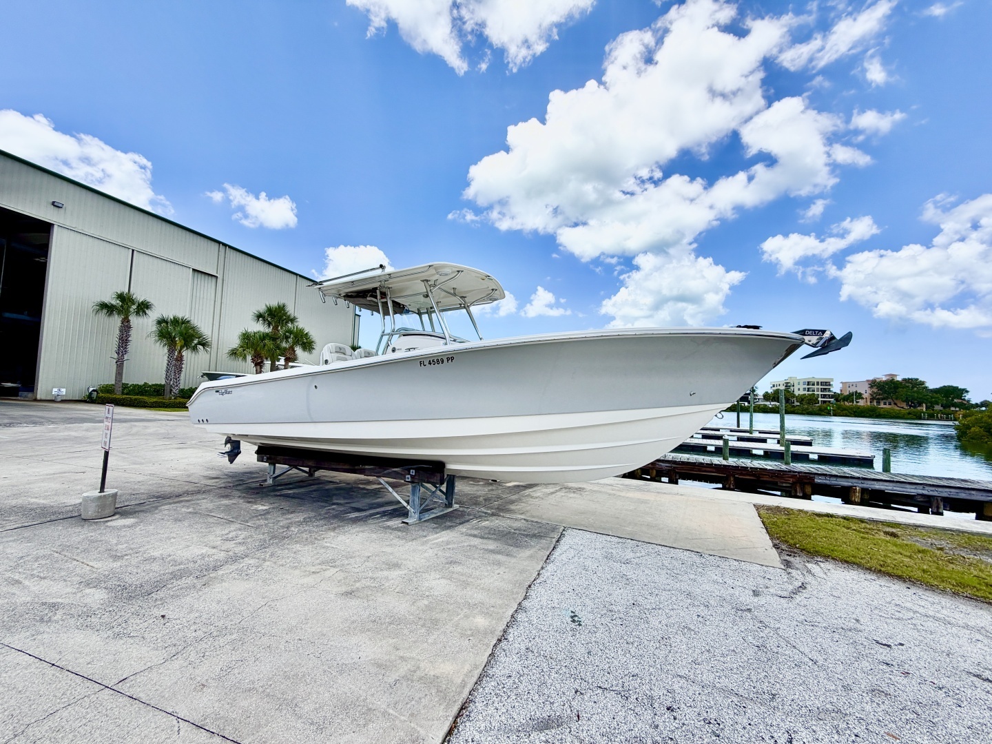 2013 Edgewater 318 CC - Image 5