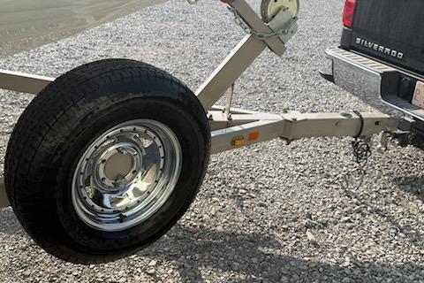 Trailer hitch connected to a Silverado truck, featuring a 195 SS model, 2012.