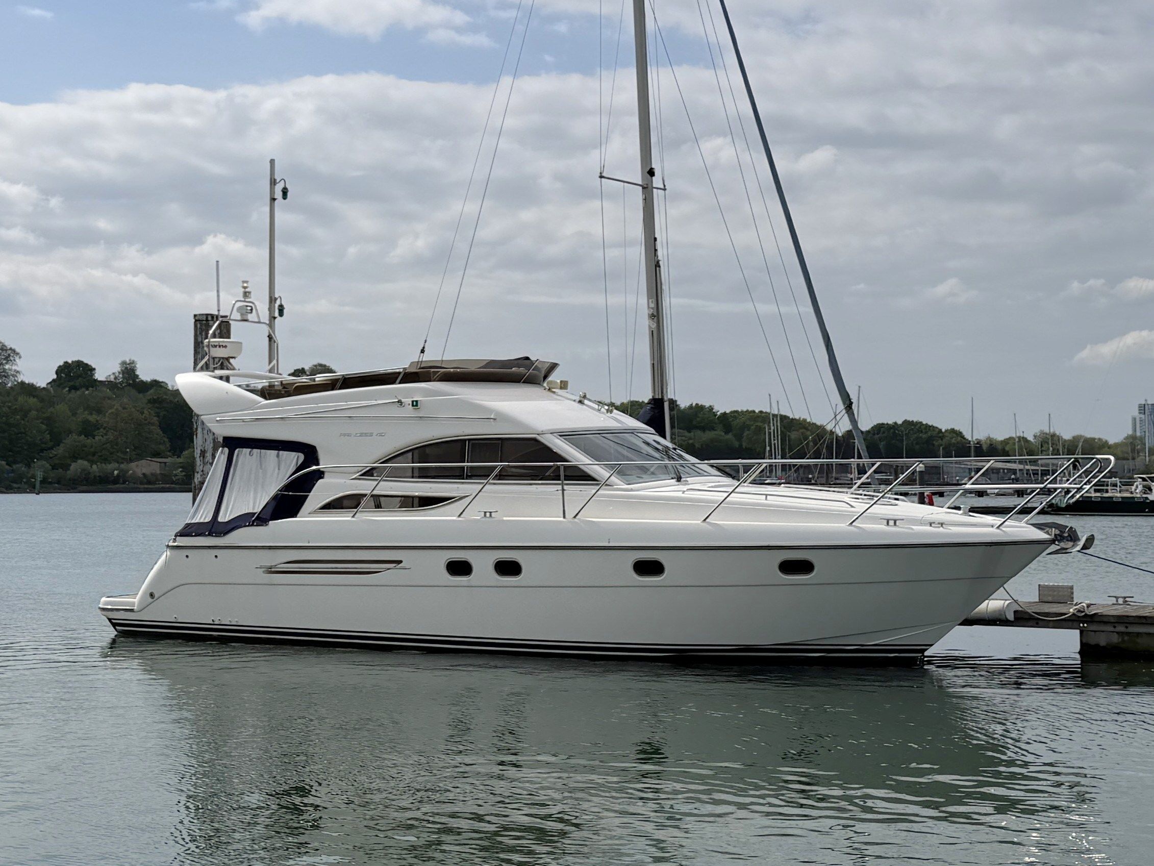 2001 Princess 40