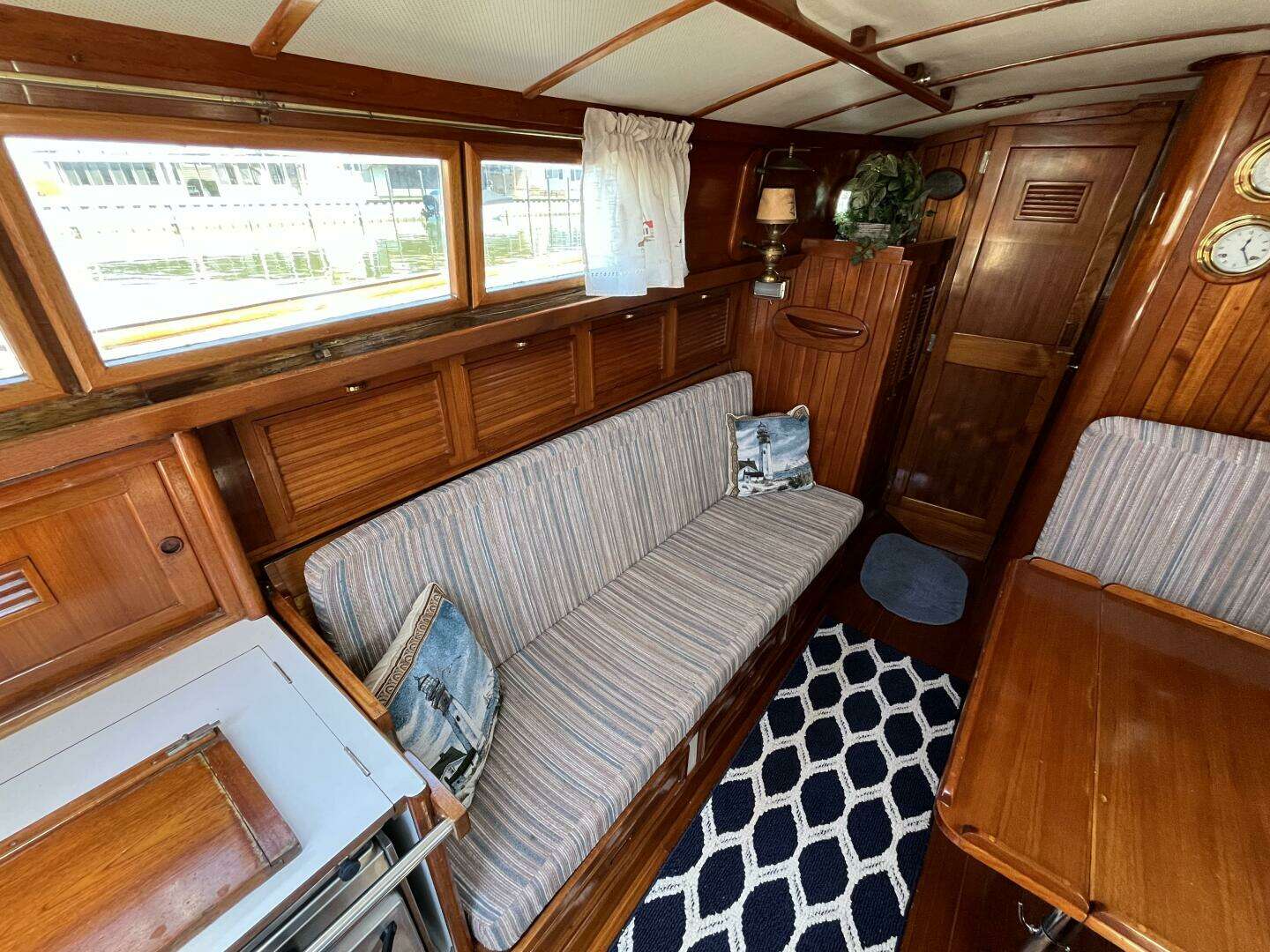 1978 Cheoy Lee Offshore 33 - Image 20