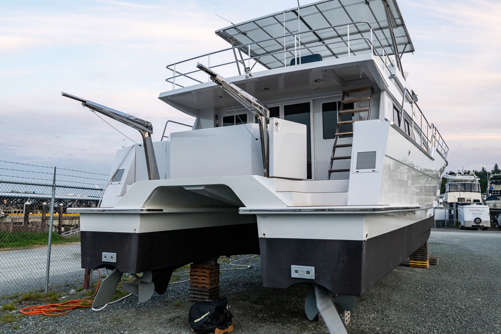 2009 Powercat 58 - Image 5