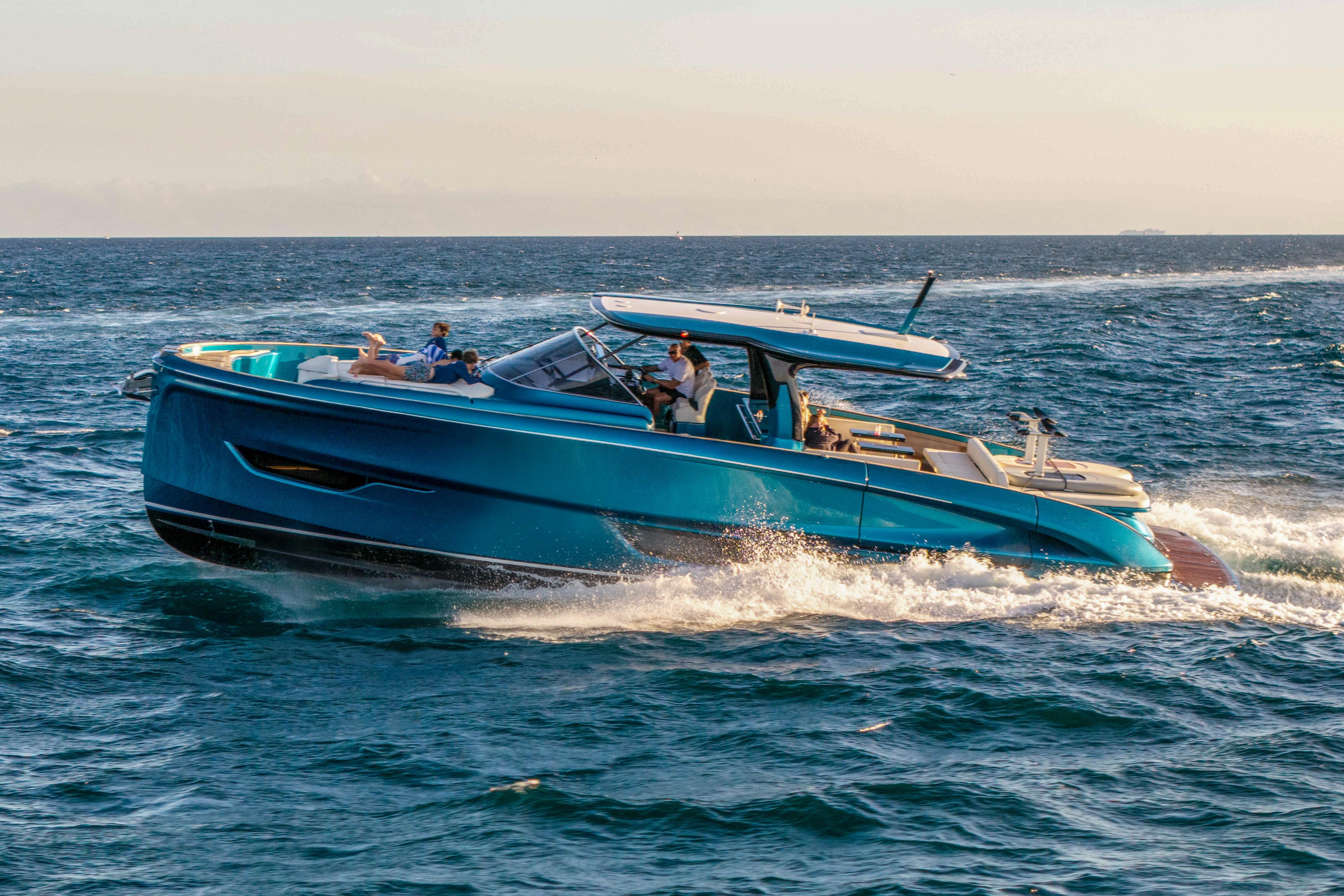 2024 Solaris Power 52 open