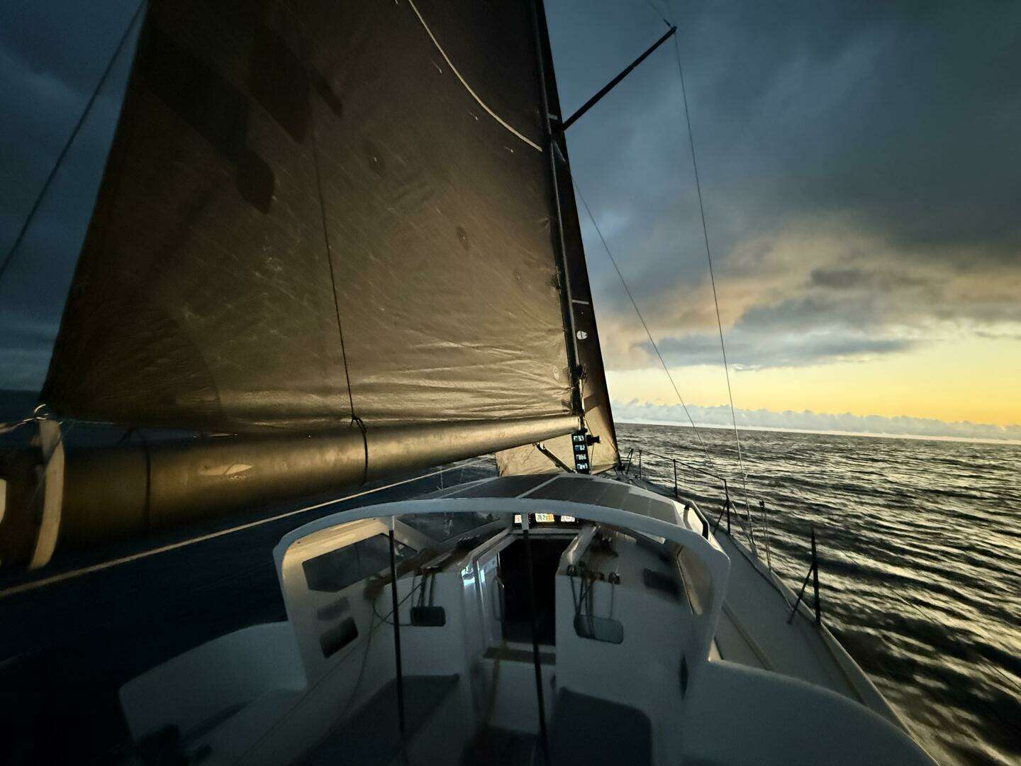 2018 J Boats J121 - Image 38