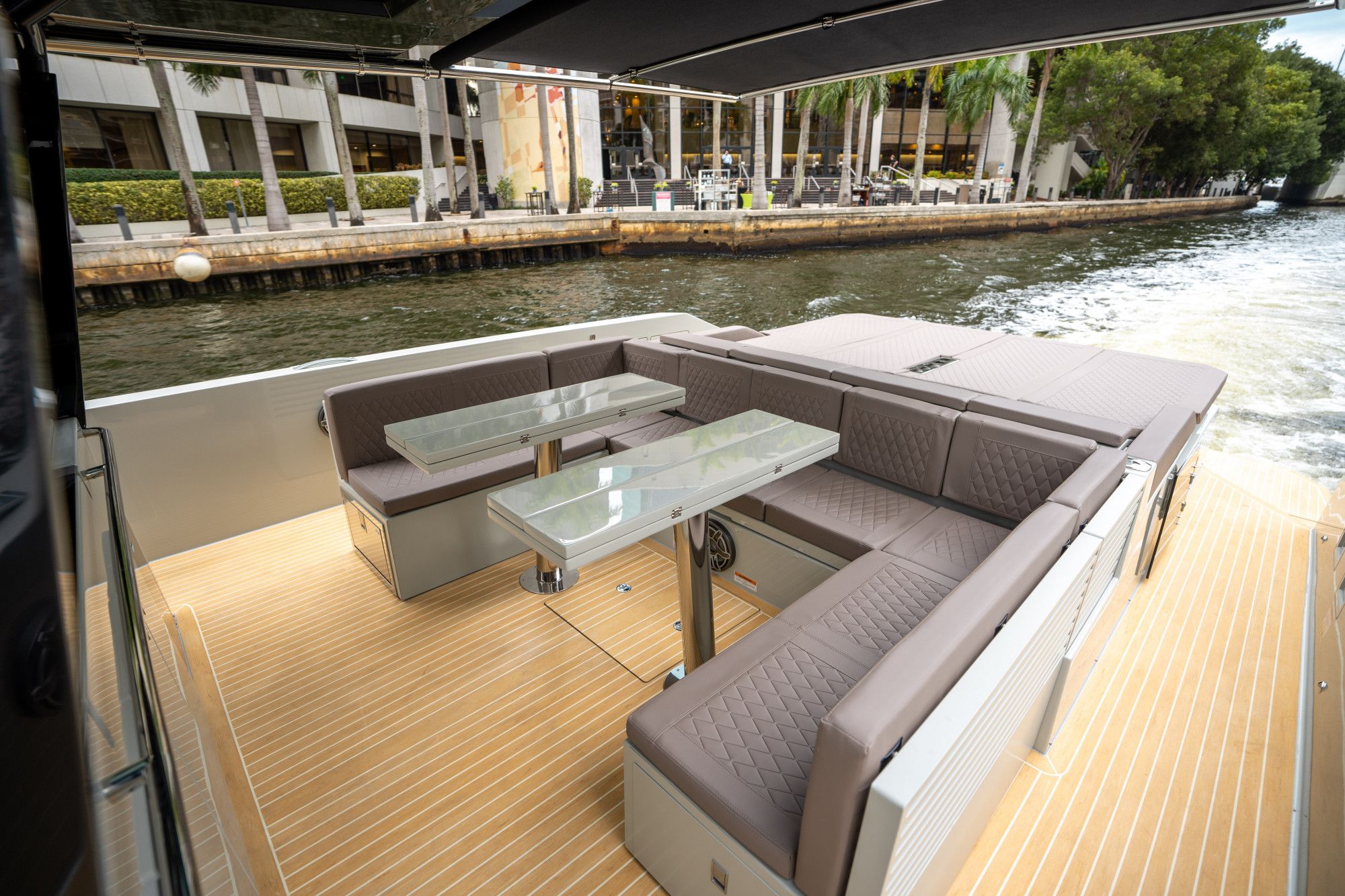 2025 De Antonio Yachts D42 Open - 15