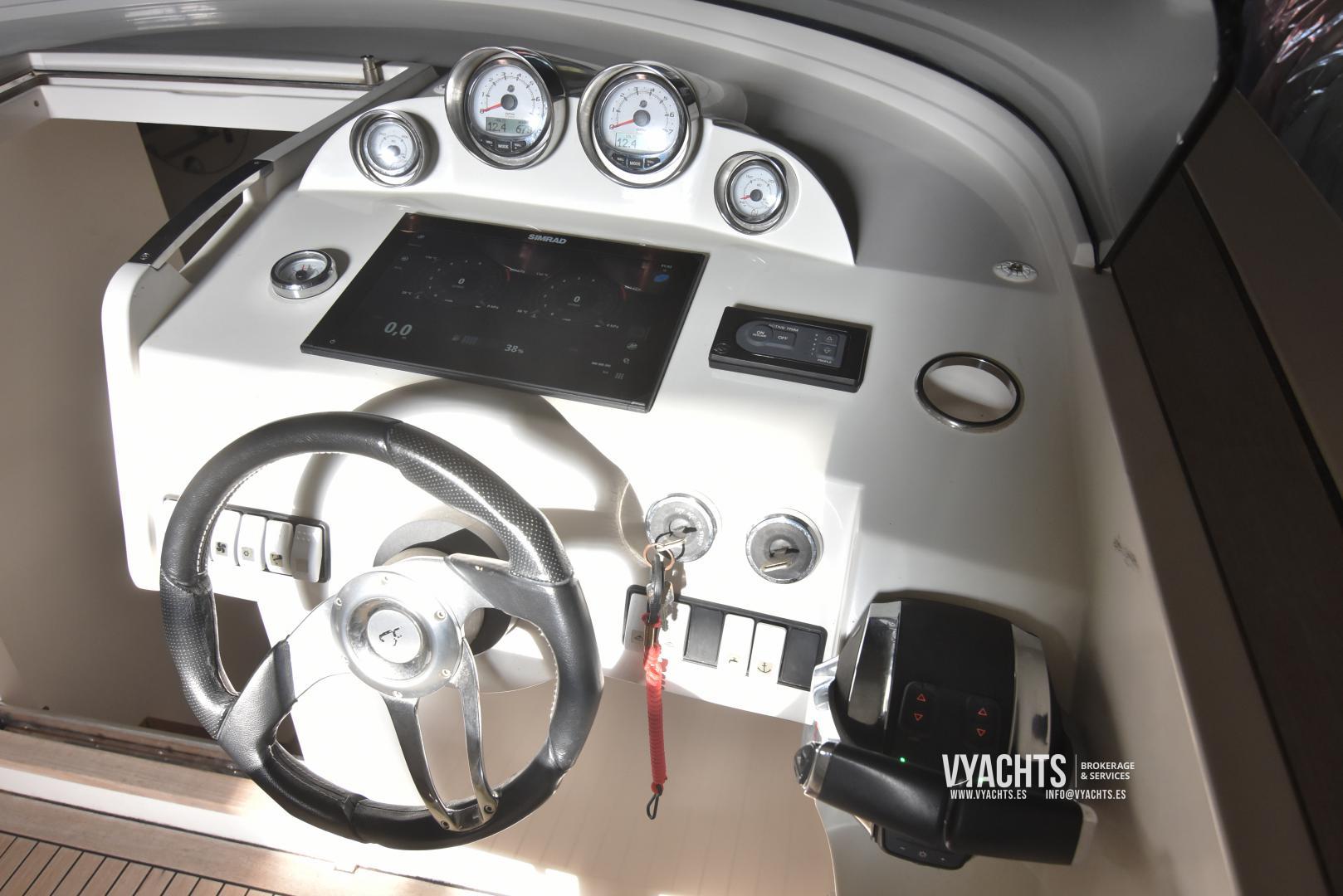 Frauscher 1017 GT day cruiser motorboat for sale Mallorca