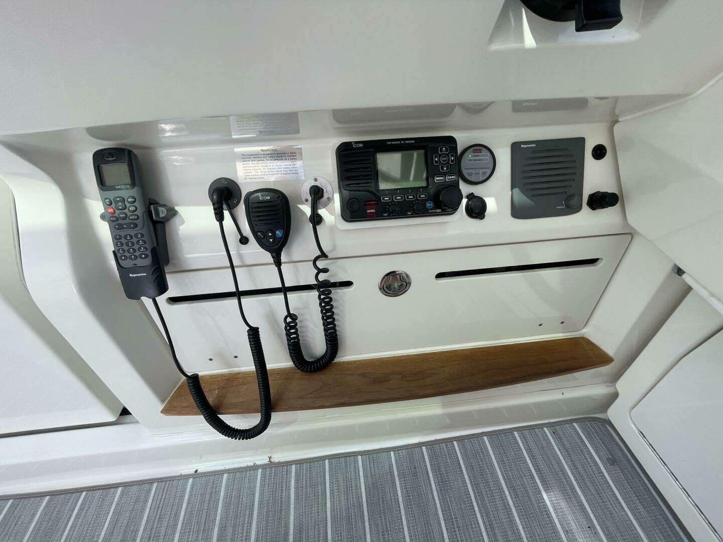 2010 Sea Ray 450 Sundancer - Image 59