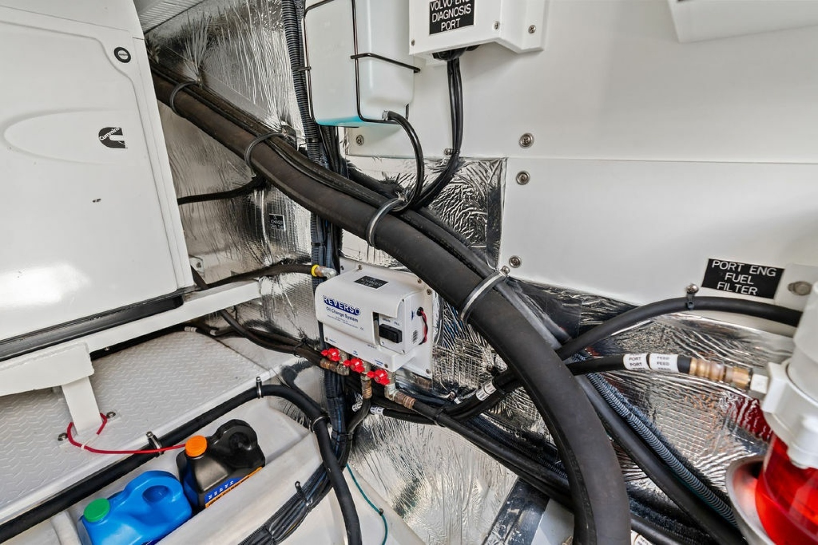 2022 Cruisers Yachts 46 CANTIUS - Image 55
