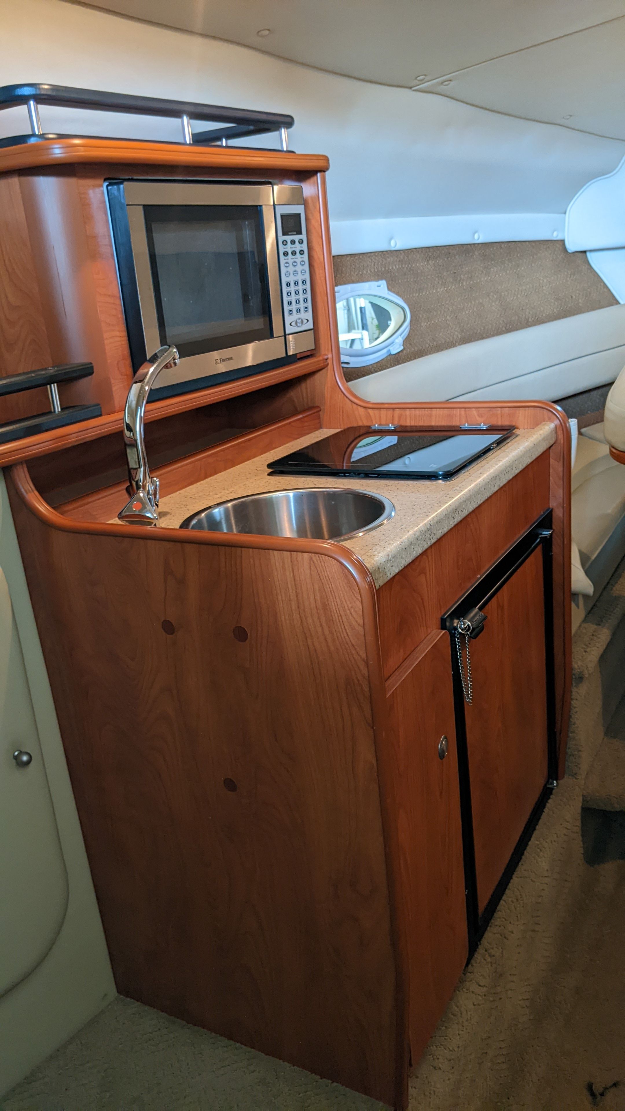 Galley in a 2006 Rinker 250 EC yacht.