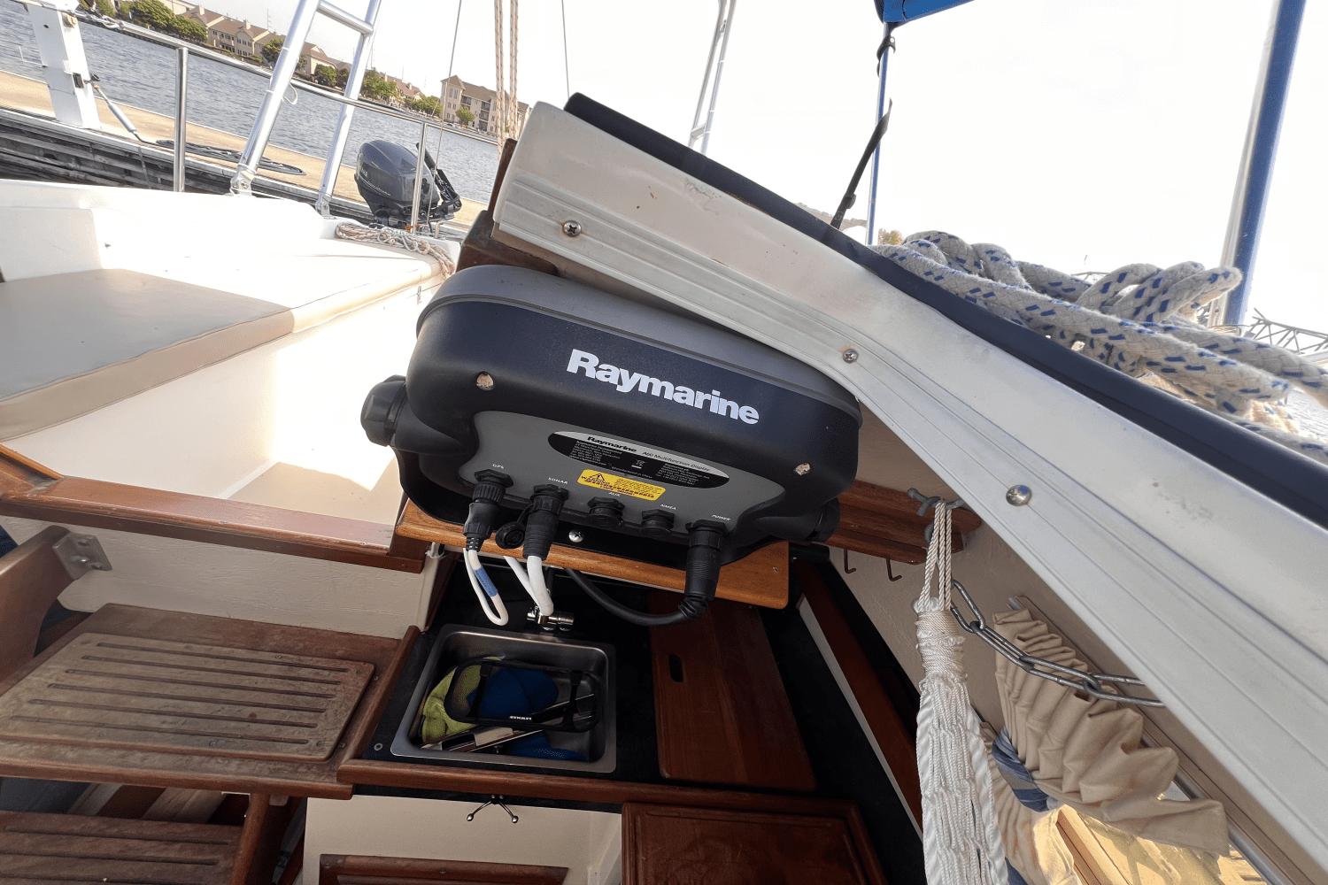 1987 Catalina 25 Pop Top - 30