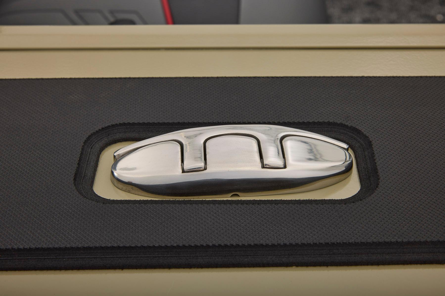 2026 Tracker Targa V-18 Combo - 58