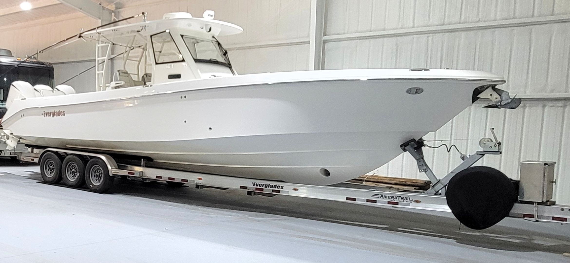 2017 Everglades 355 Center Console