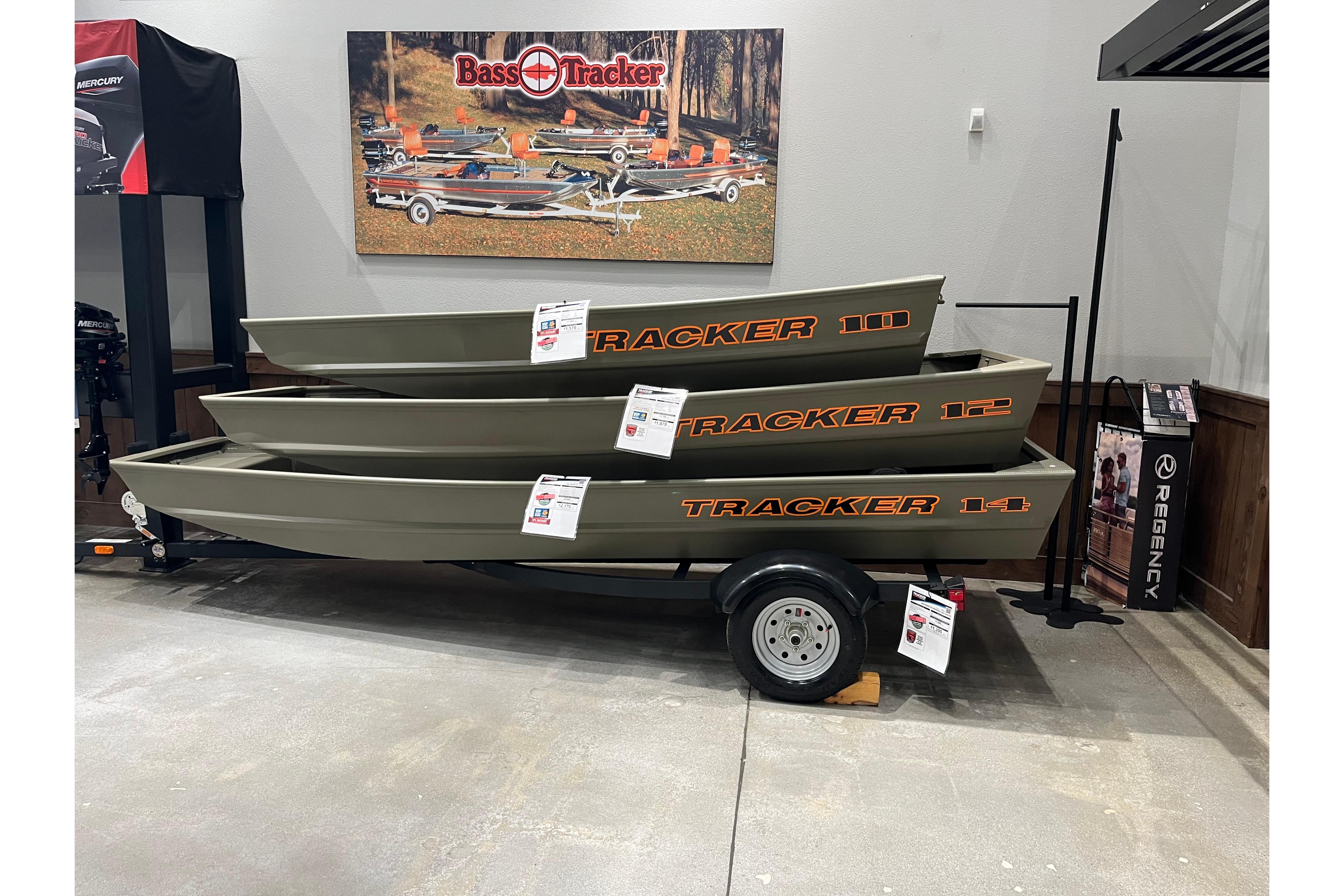 2026 Tracker Grizzly 10 Jon