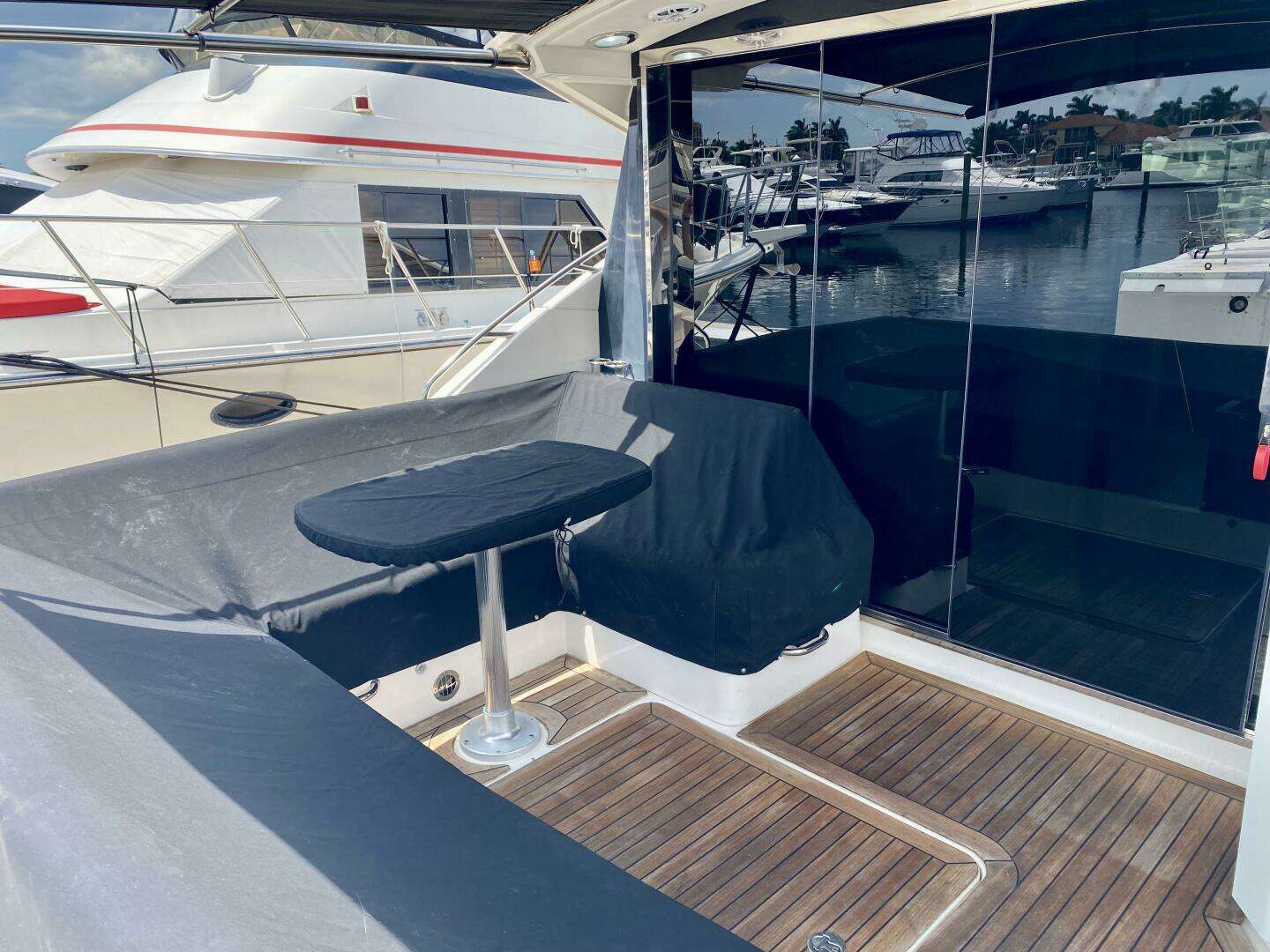 2015 Sea Ray 510 Sundancer - Image 15