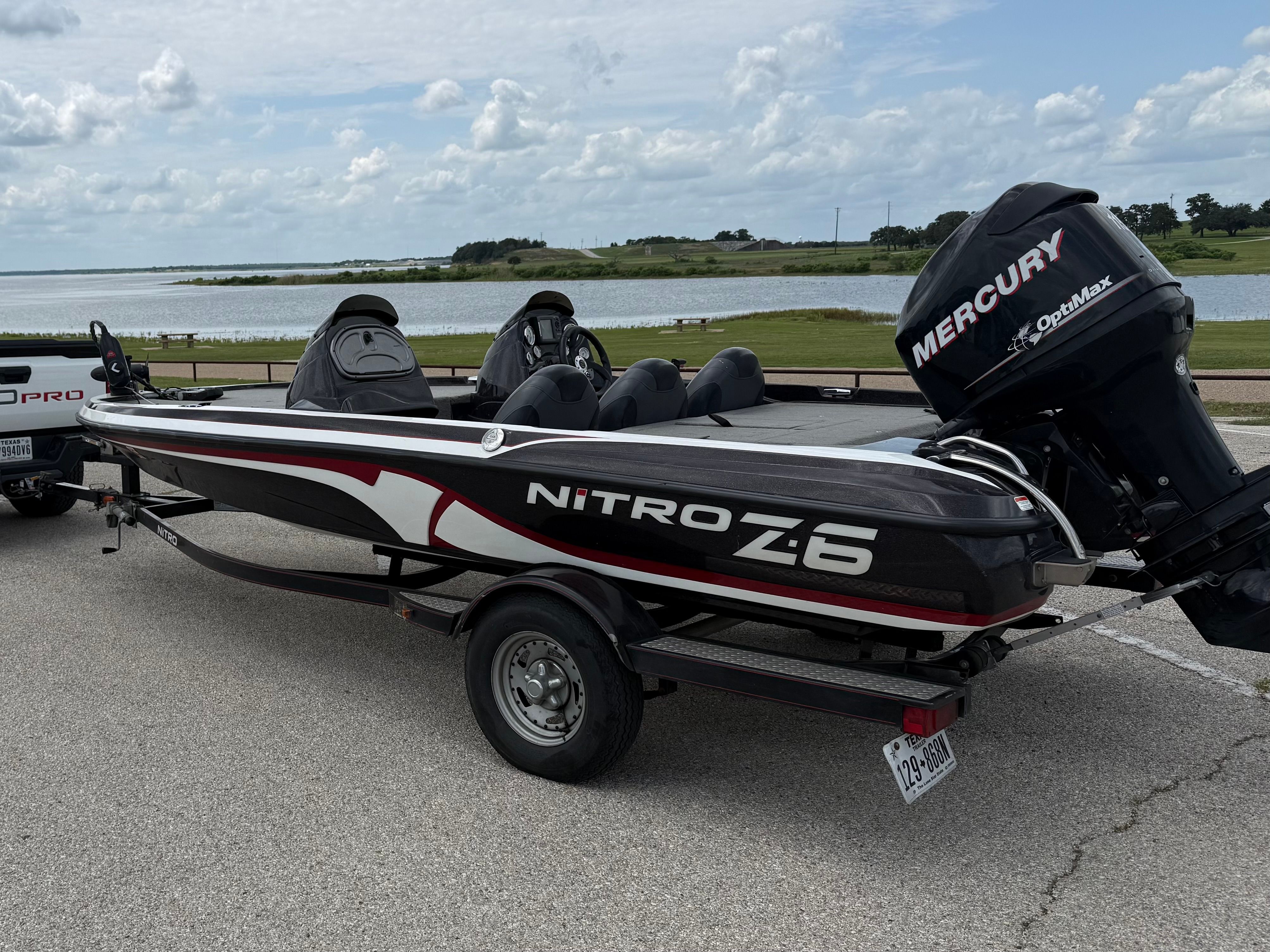 2011 Nitro Z-6