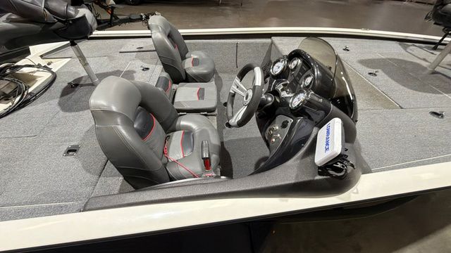 2023 Tracker Pro Team 195 TXW W/ Mercury 150 - 5