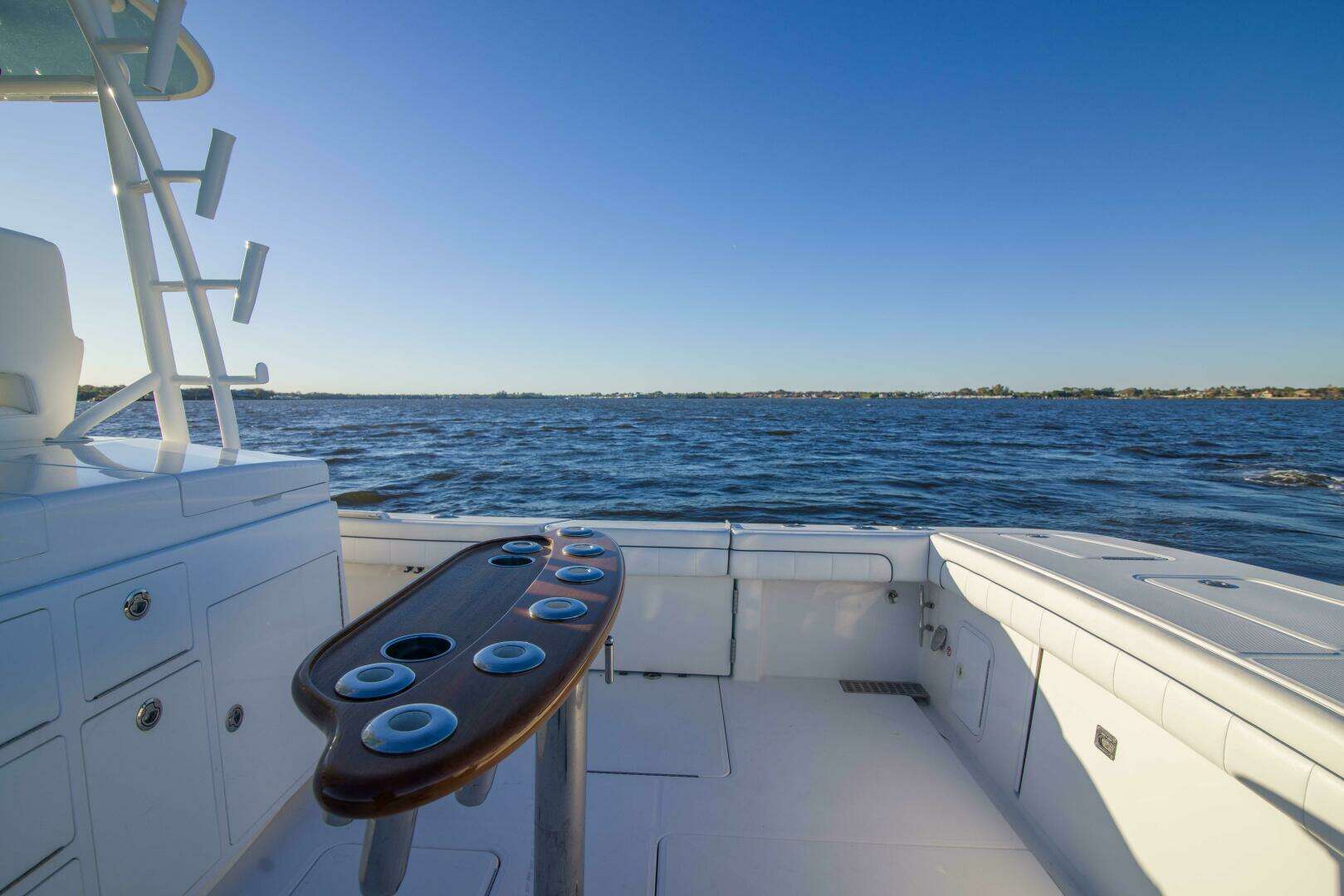 2016 Regulator 41 Center Console - Image 27