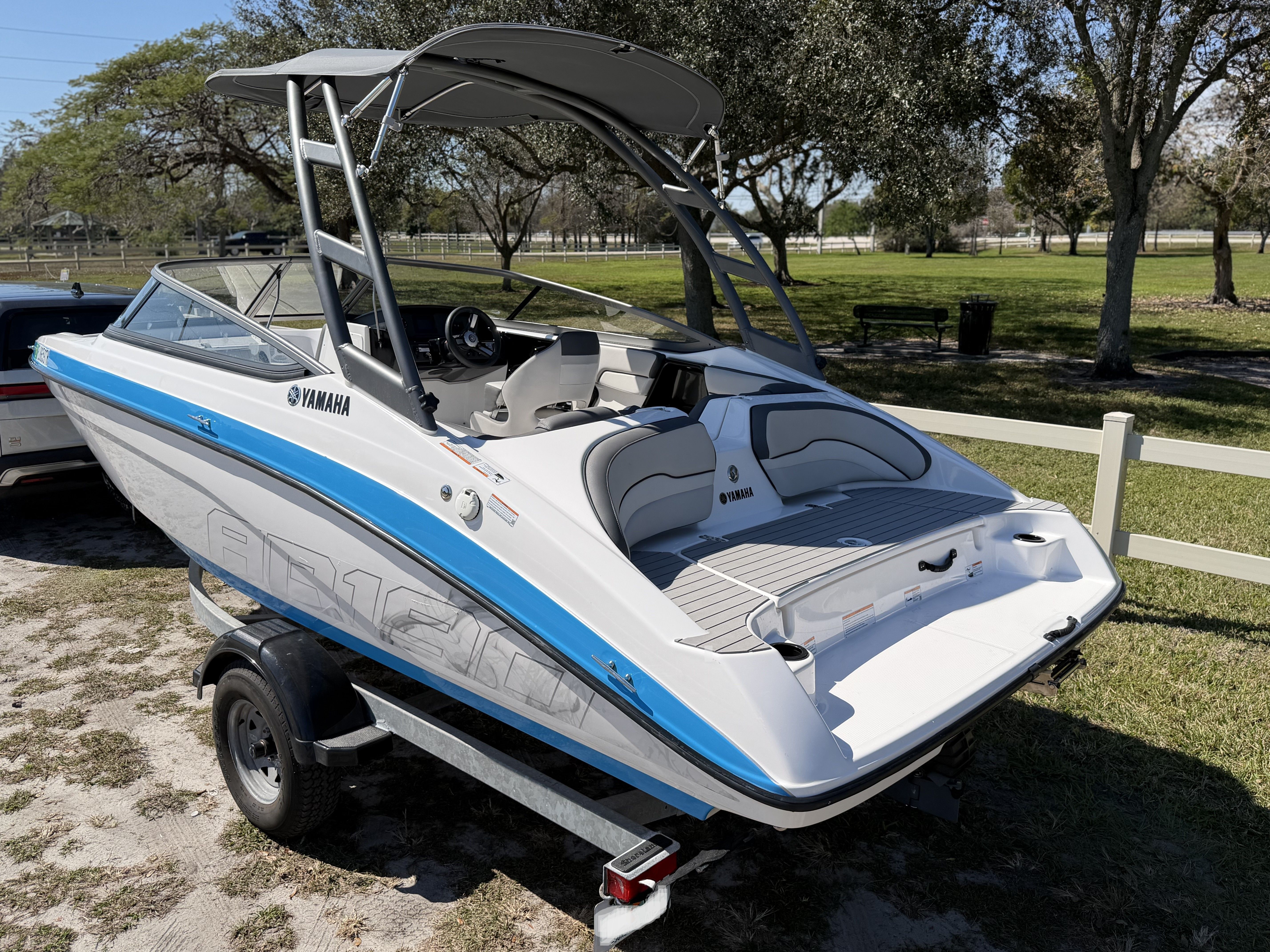 2022 Yamaha Boats AR190 - 8