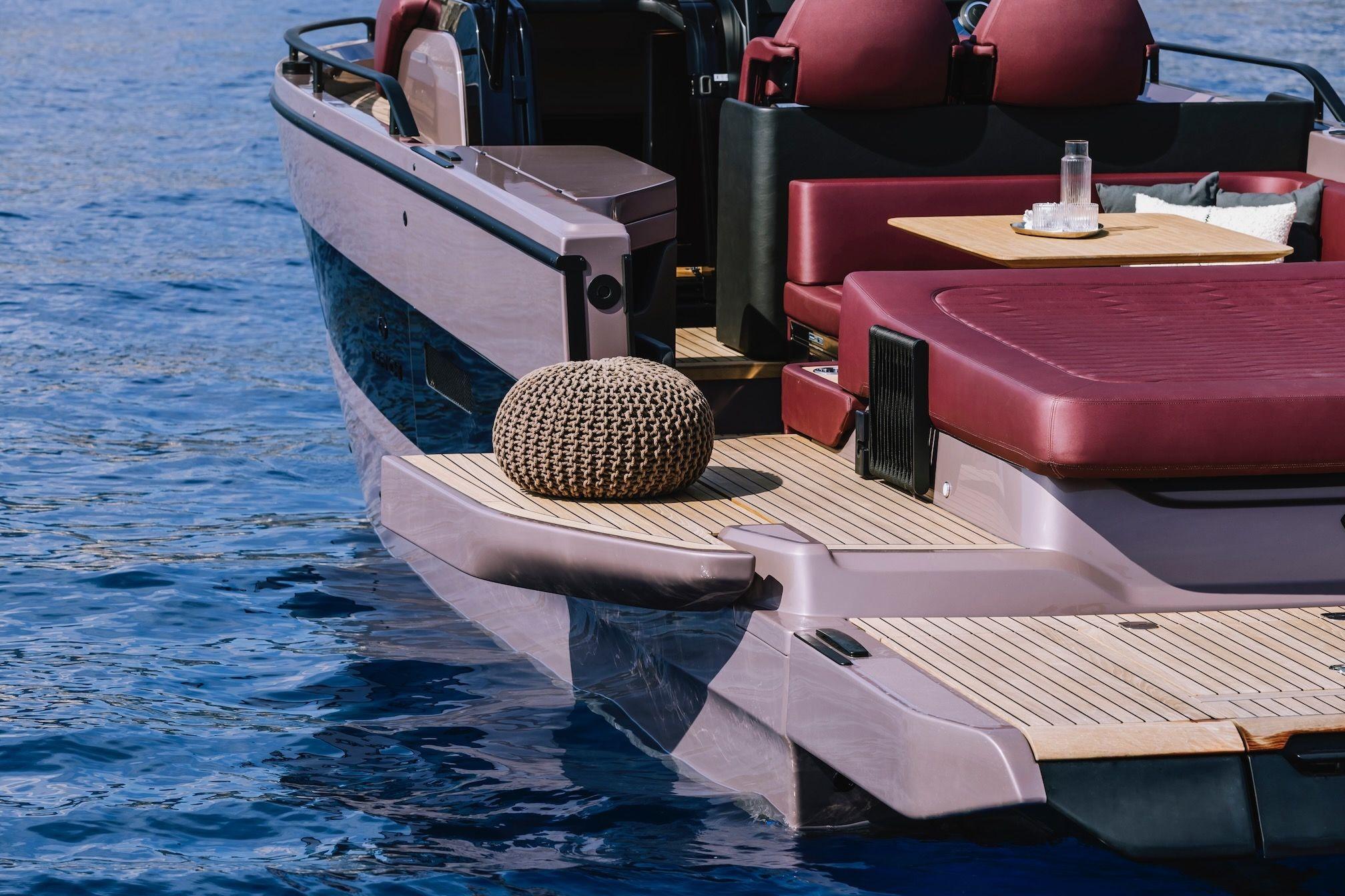 2026 Cranchi A32 Luxury Tender - 4