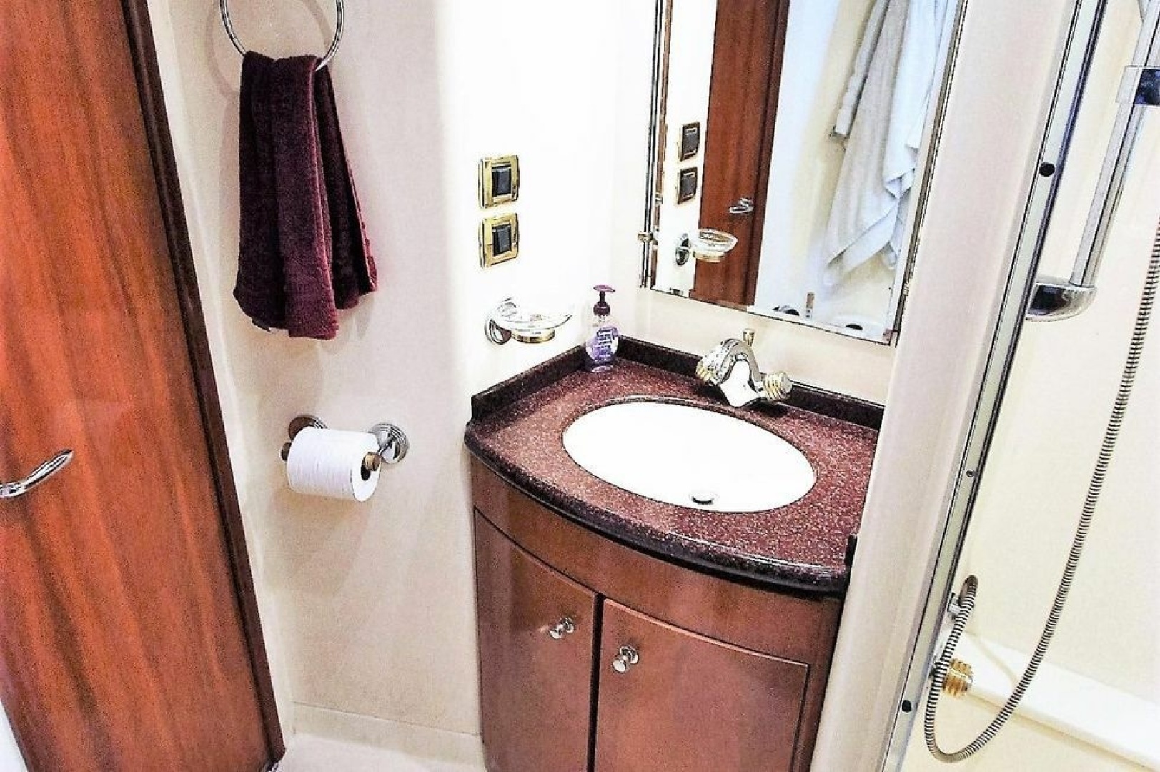 2001 Carver 570 Voyager Pilothouse - Image 51