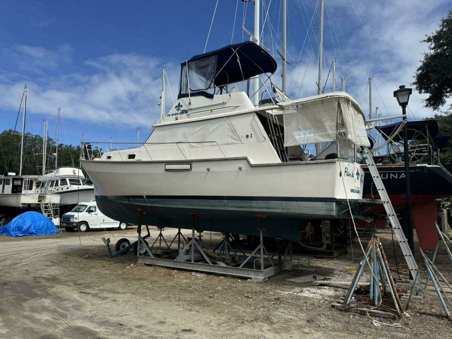 1984 Mainship 34 MK 111 - Image 3