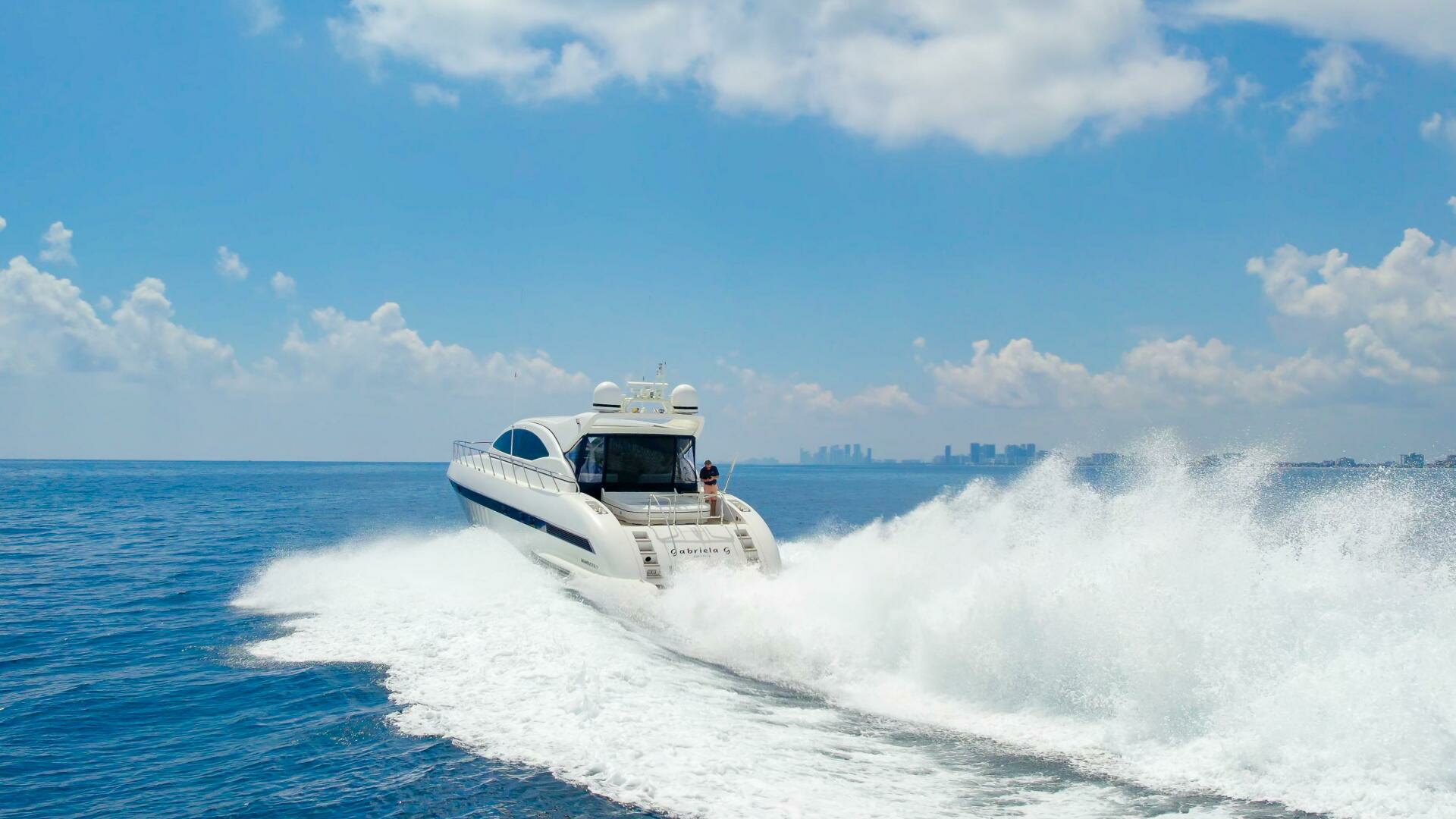 2001 Mangusta 72 - Image 3