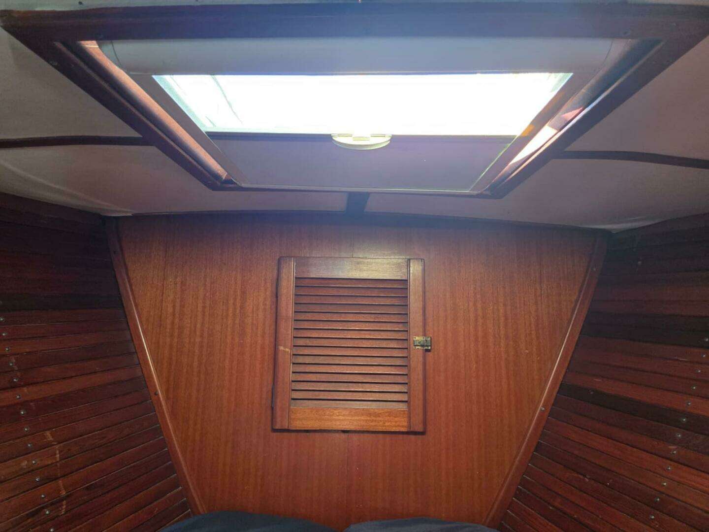 1982 Reliance 44 - Image 24