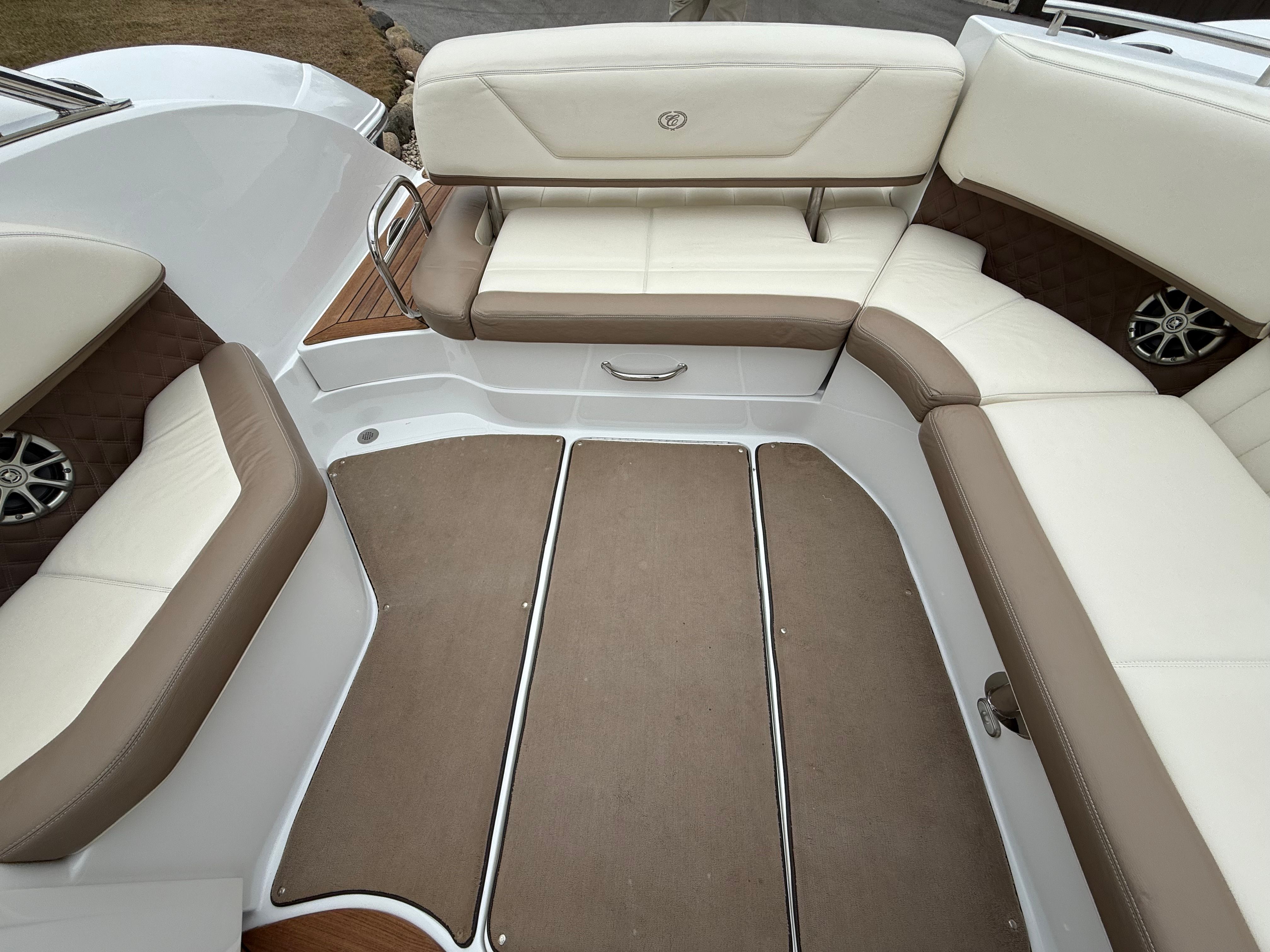 2011 Cobalt 302 - 34