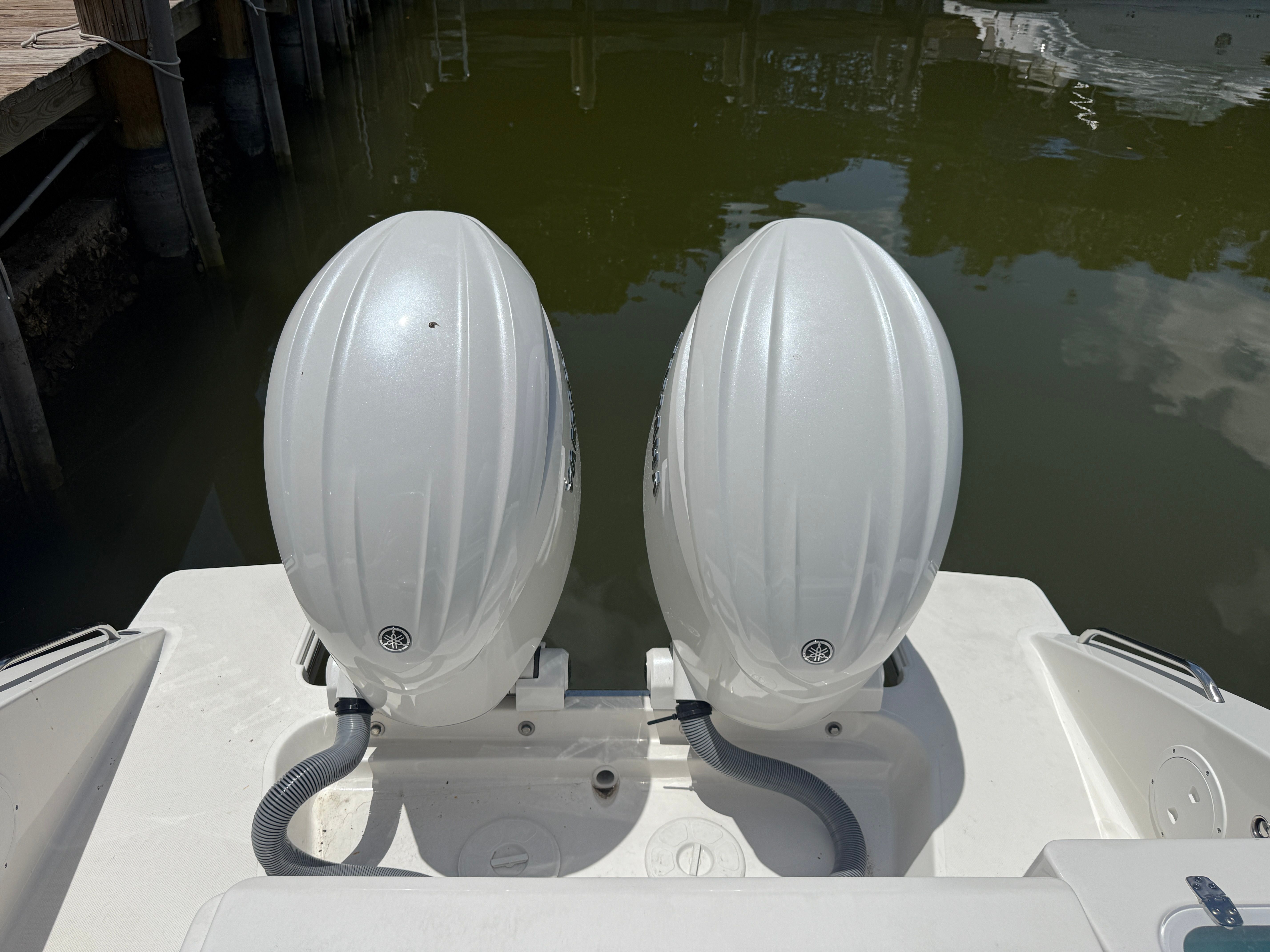 2024 PURSUIT 266 DC - Image 6